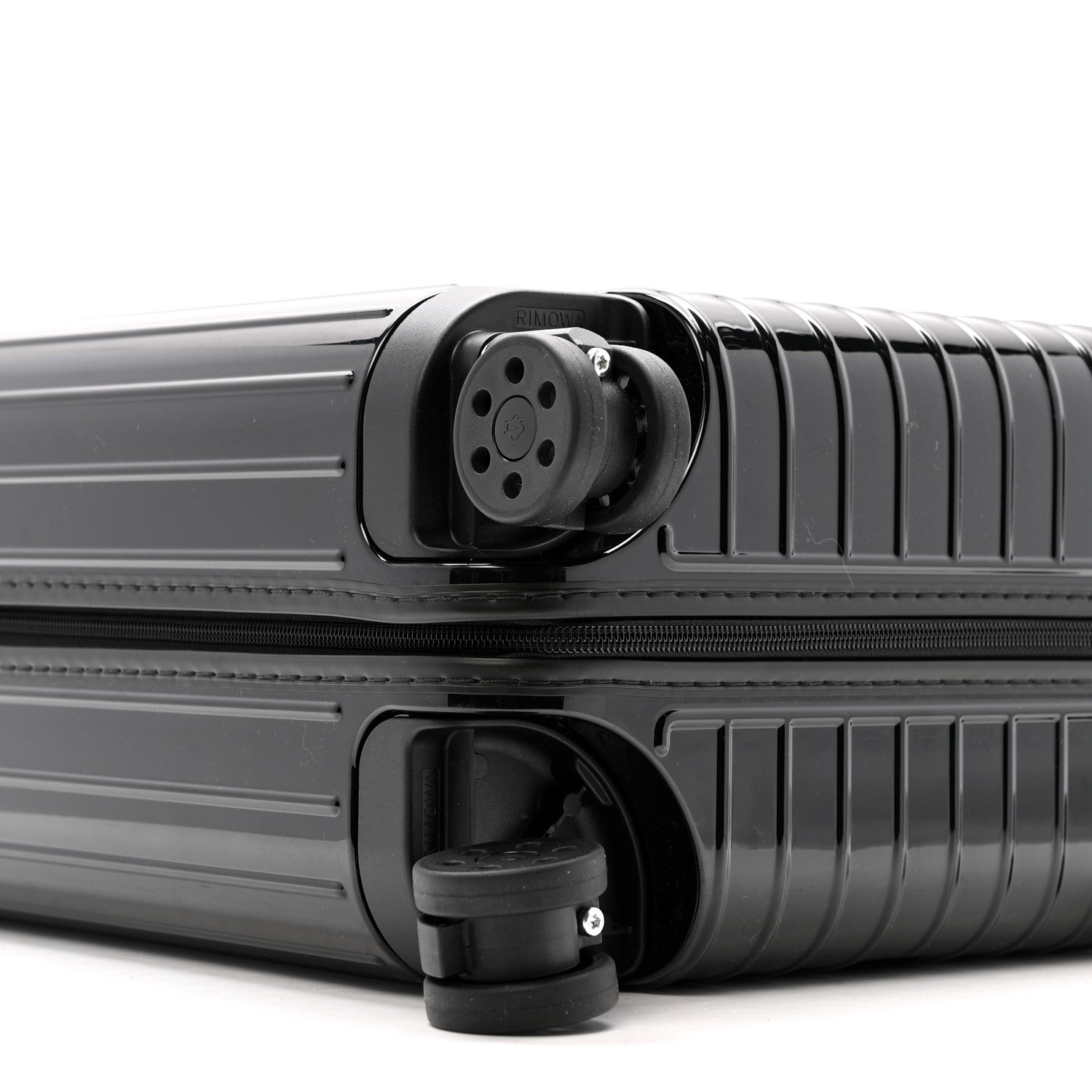 Rimowa Gloss Polycarbonate Essential Lite Cabin U Black 7 of 9