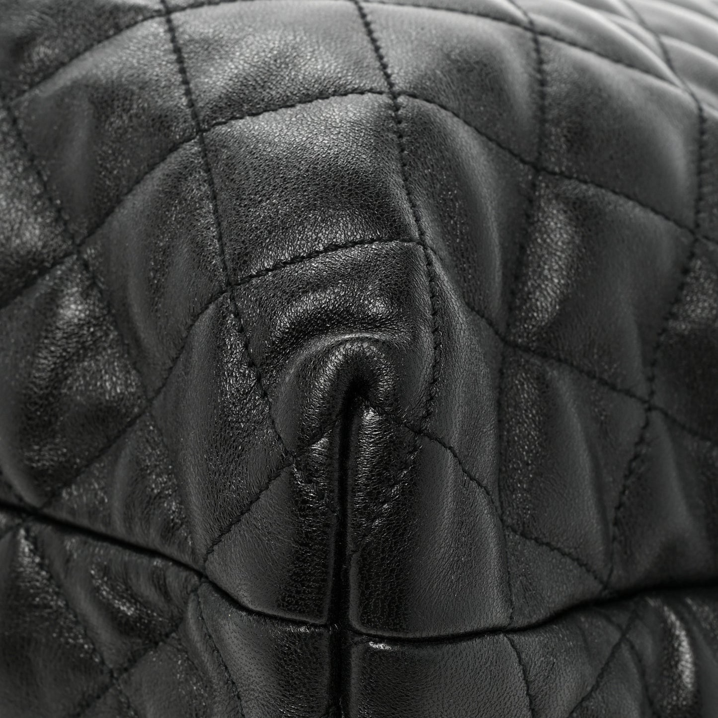 Lambskin Quilted Maxi Icare Shopping Tote Black