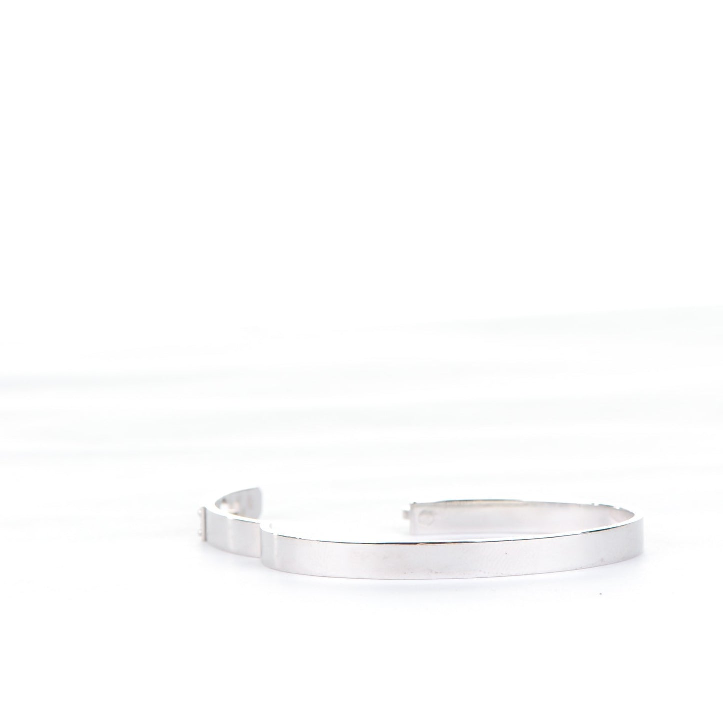 18K White Gold Diamond PM Kelly Pave Bracelet SH