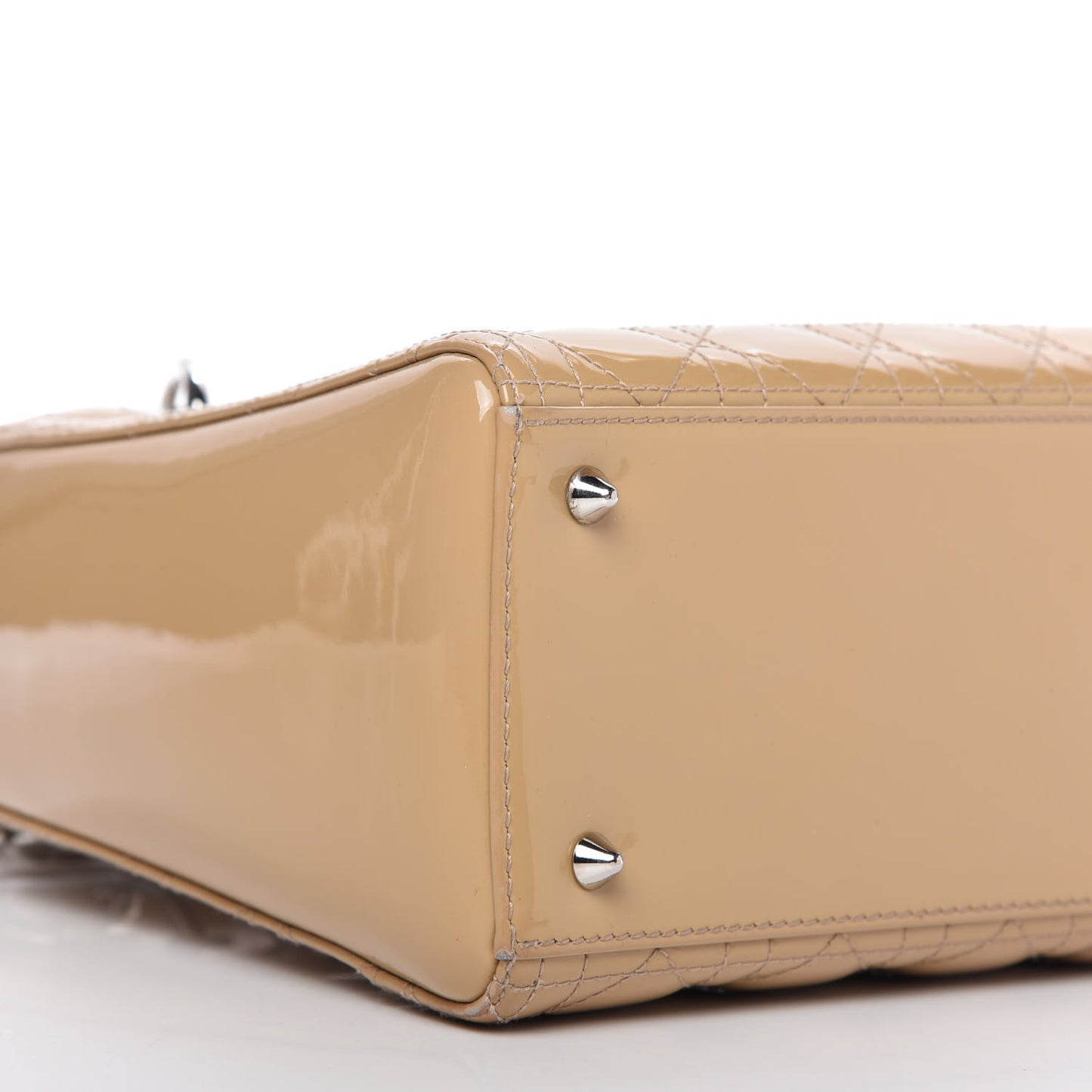 Patent Cannage Medium Lady Dior Beige