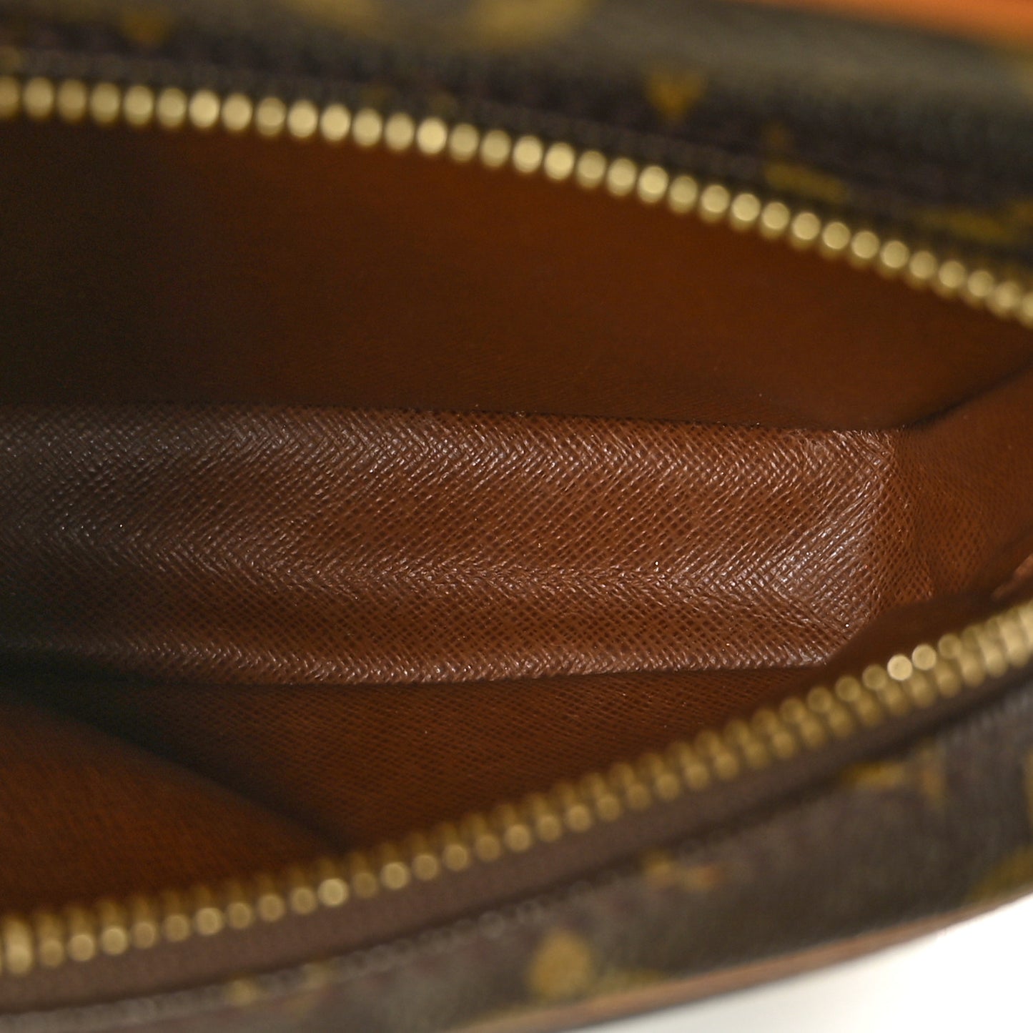 Monogram Amazone