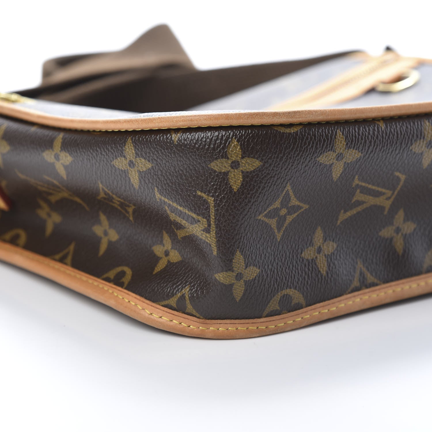 Louis Vuitton Monogram Bosphore PM Messenger 9 of 11