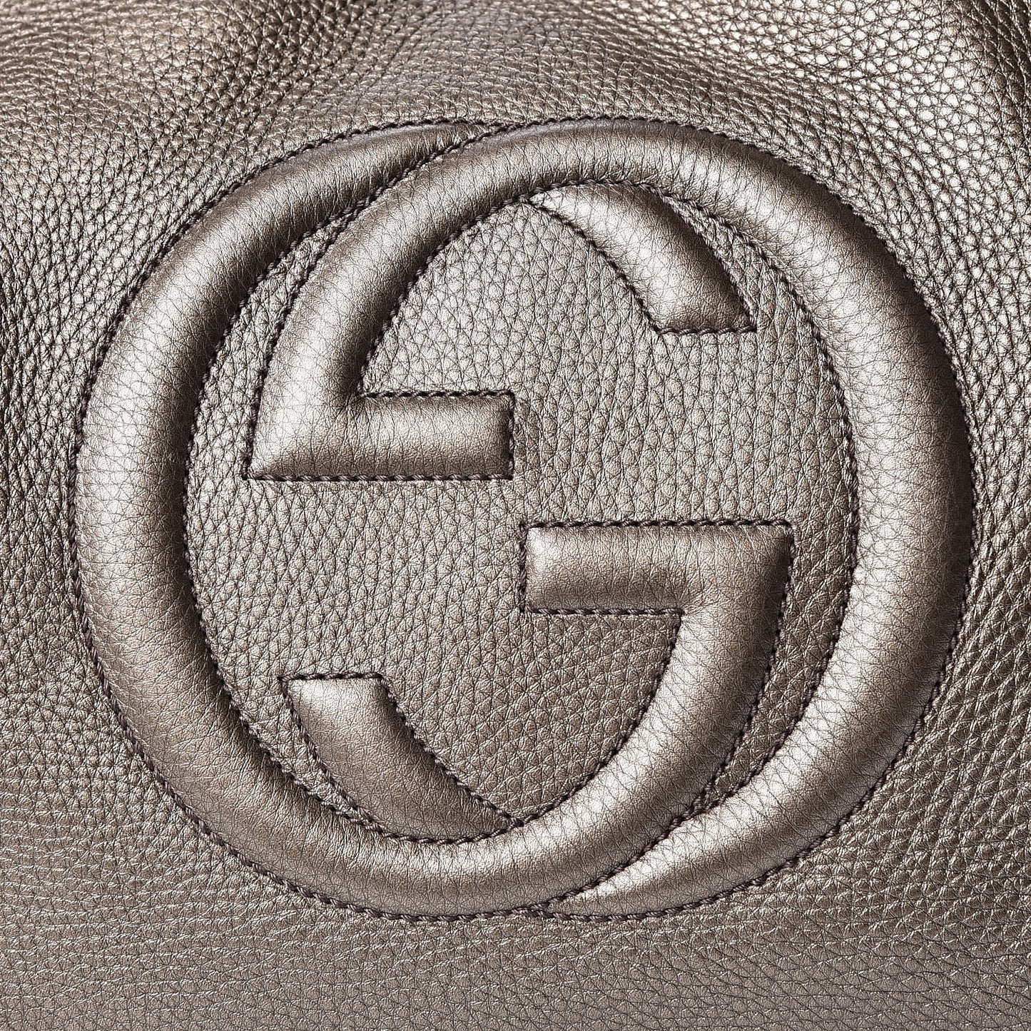 Metallic Pebbled Calfskin Medium Soho Shoulder Bag Sasso