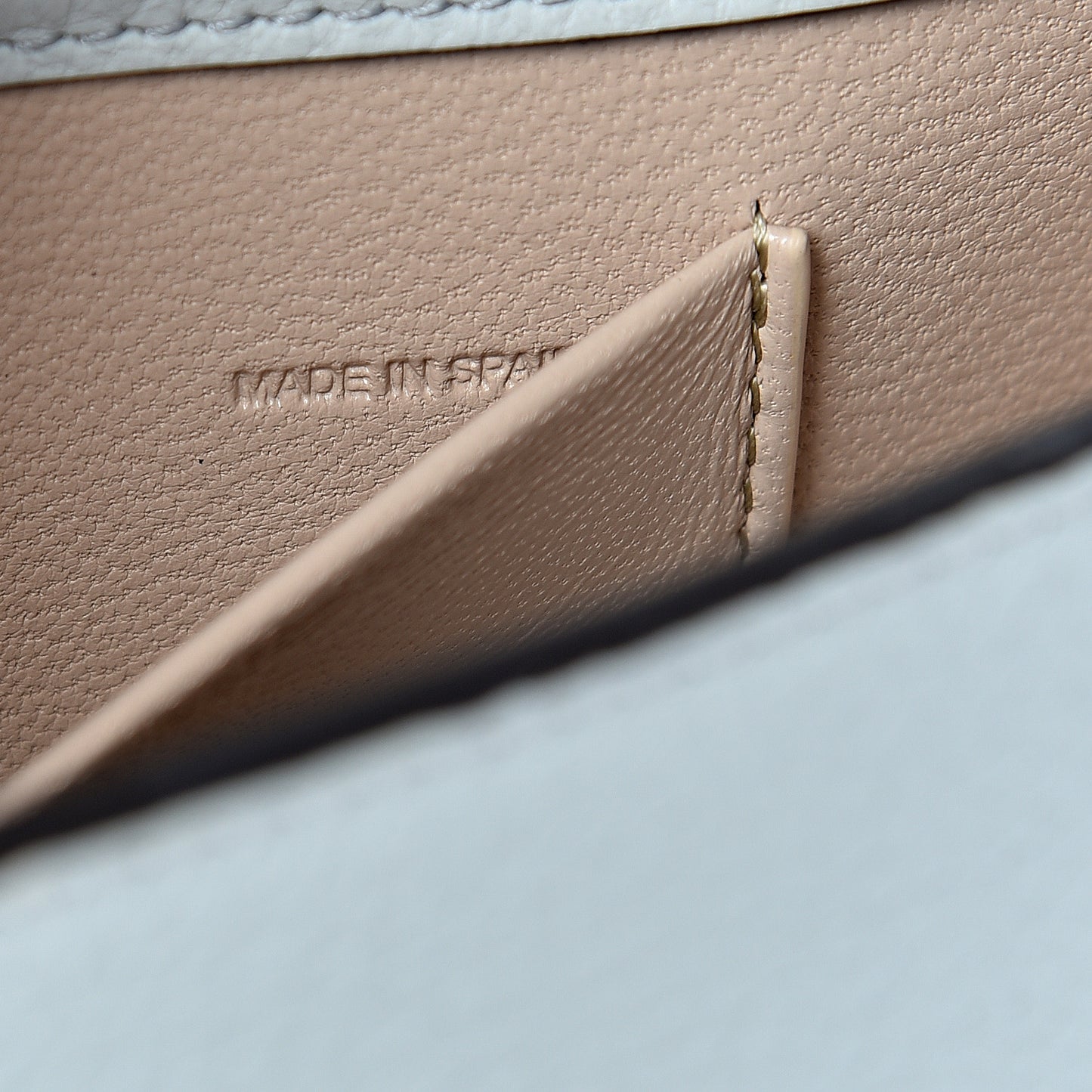 Calfskin Small Nile Bracelet Minaudiere Bag Airy Grey