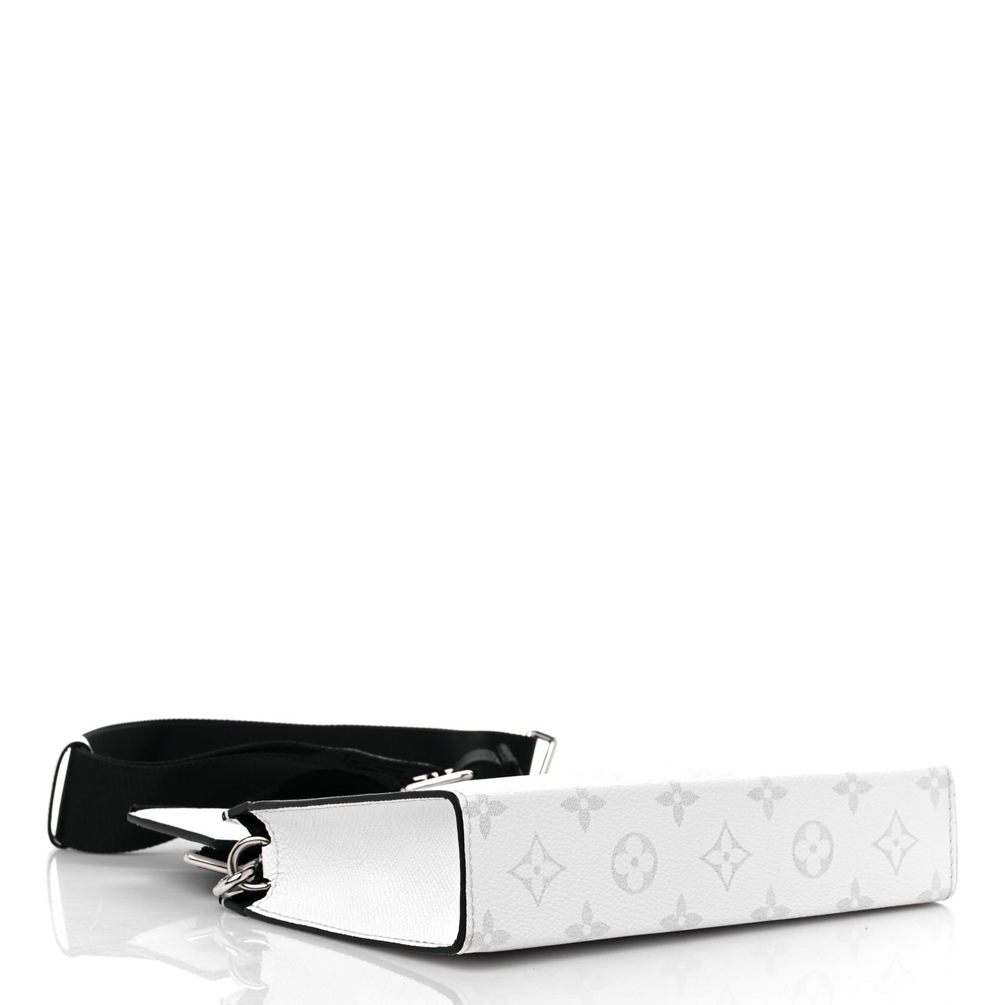 Taiga Monogram Gaston Wearable Wallet Optic White