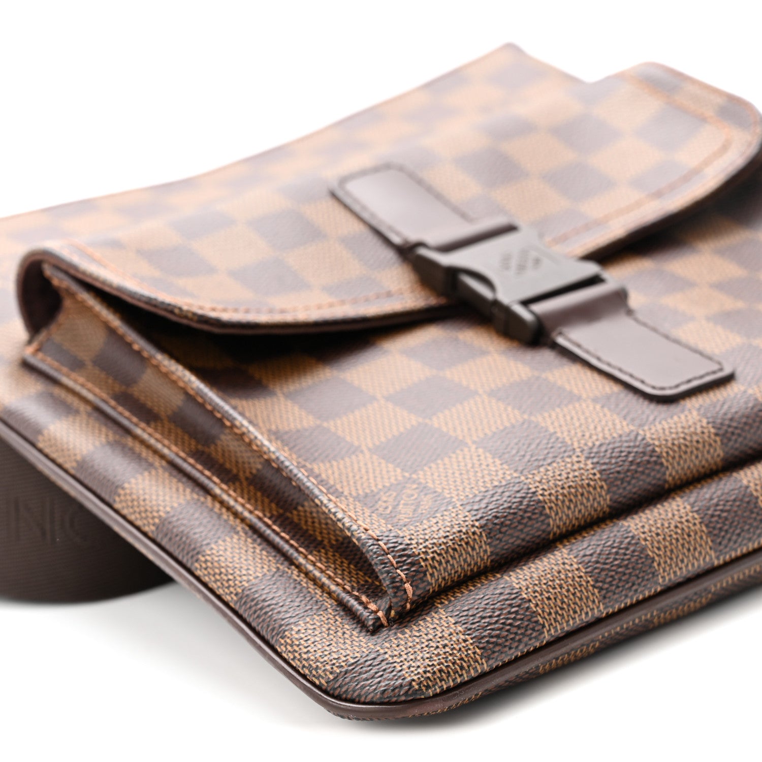 Louis Vuitton Damier Ebene Pochette Melville 8 of 10
