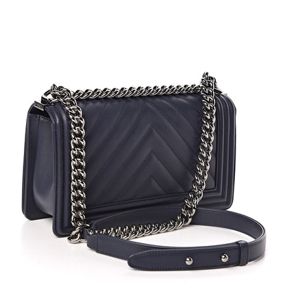 Chanel Calfskin Chevron Medium Boy Flap Navy 3 of 10