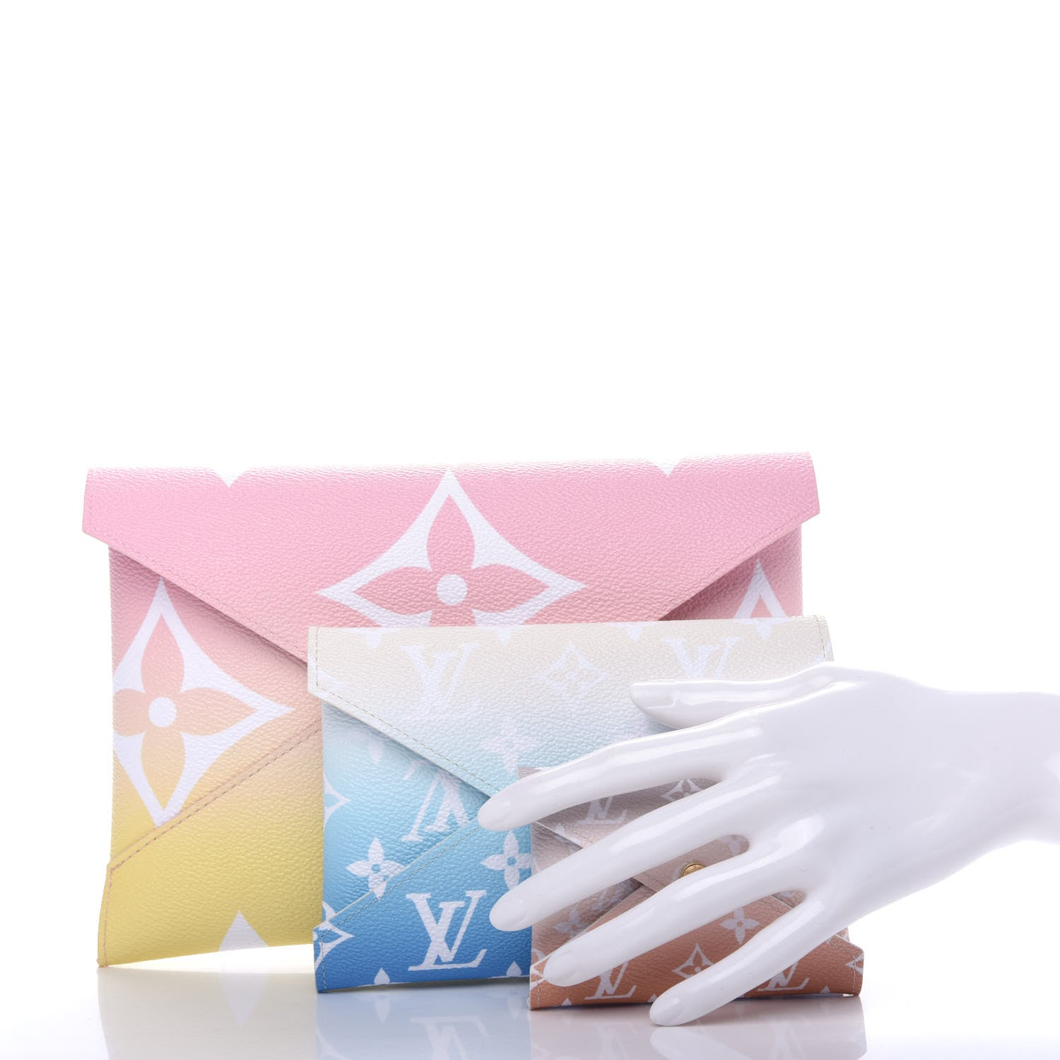 Louis Vuitton Monogram Giant By The Pool Kirigami Pochette Set 2 of 9
