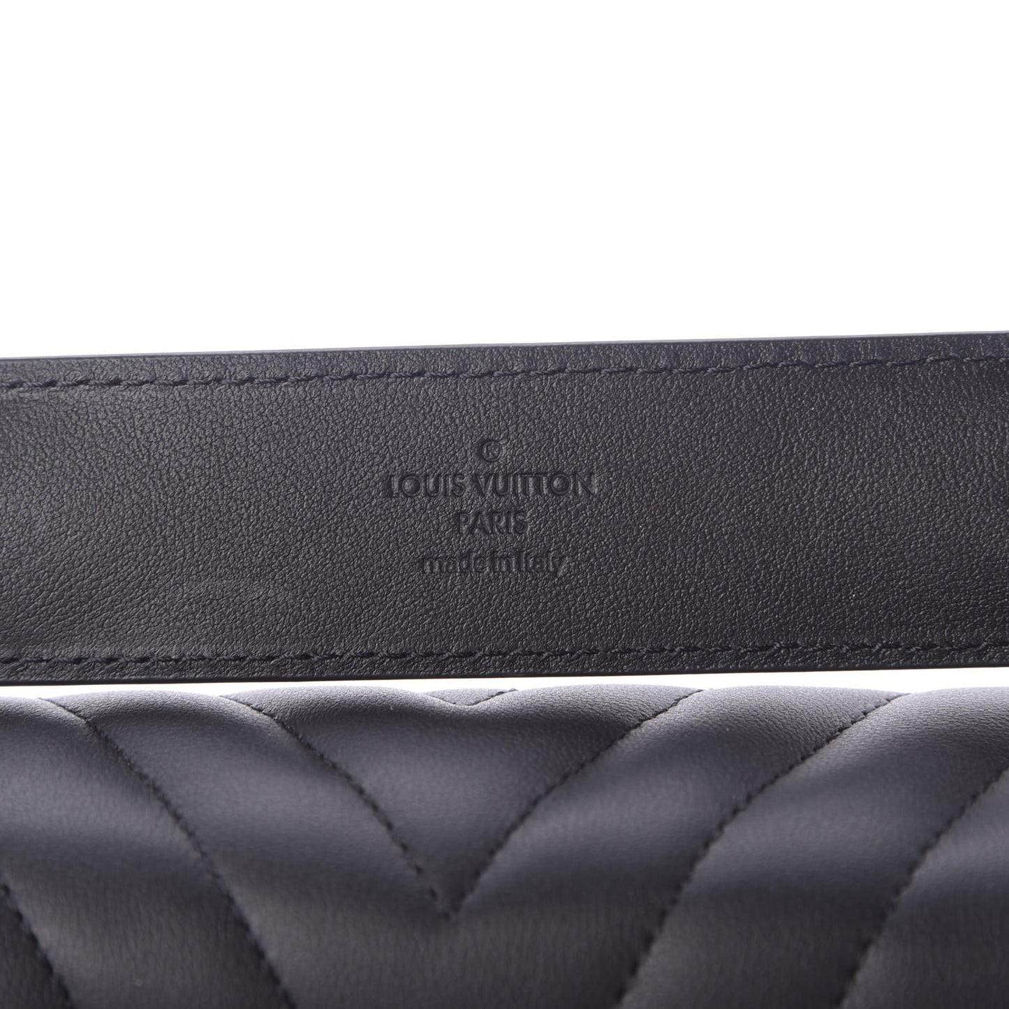 Calfskin New Wave Chain MM Black