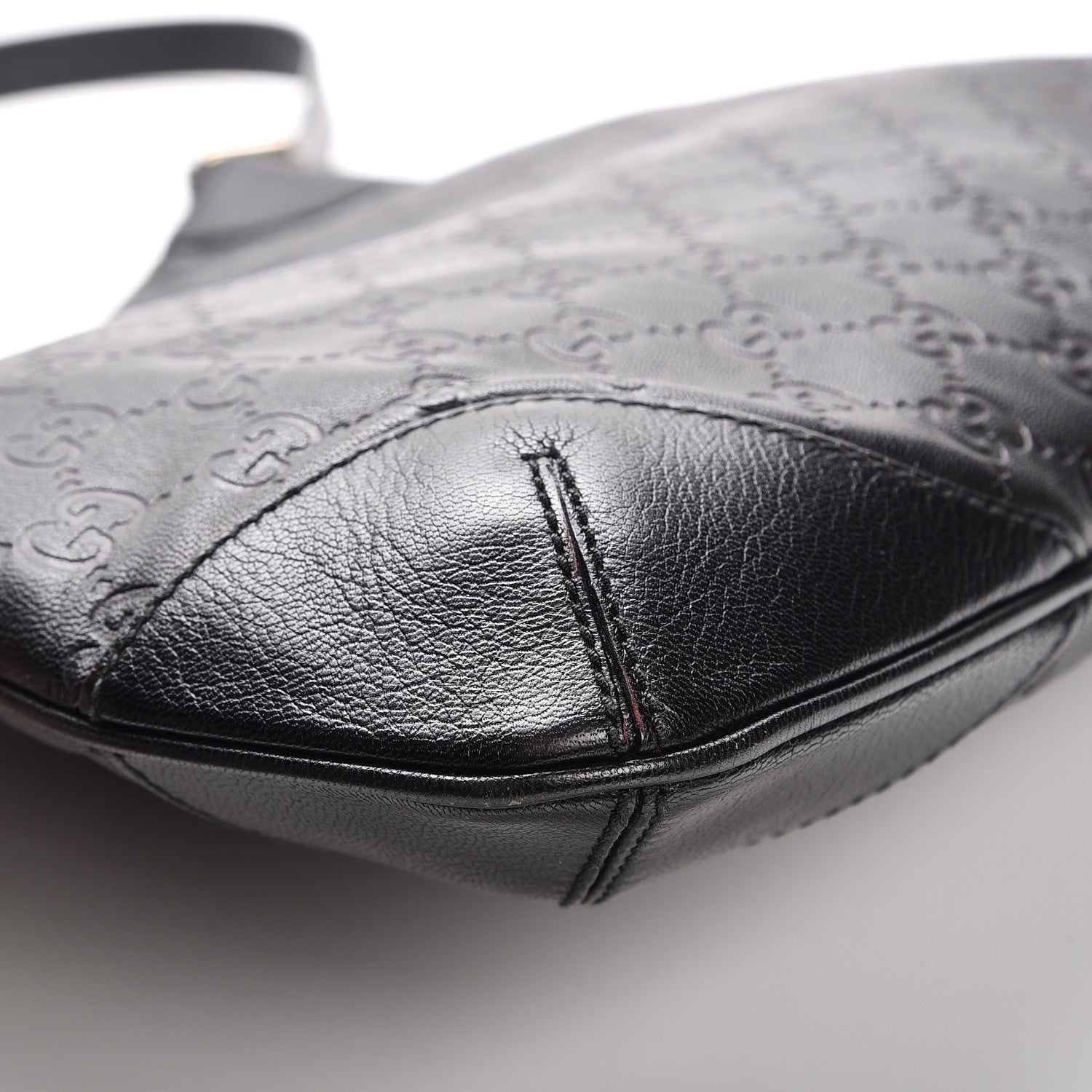 Gucci Guccissima Hobo Black 14 of 15