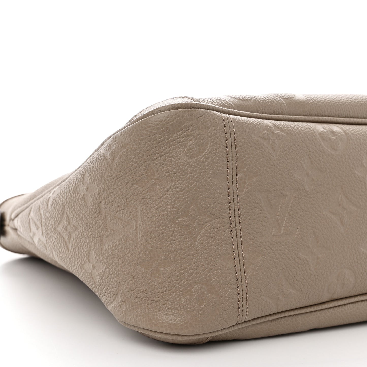 Empreinte Monogram Giant Trianon MM Tourterelle