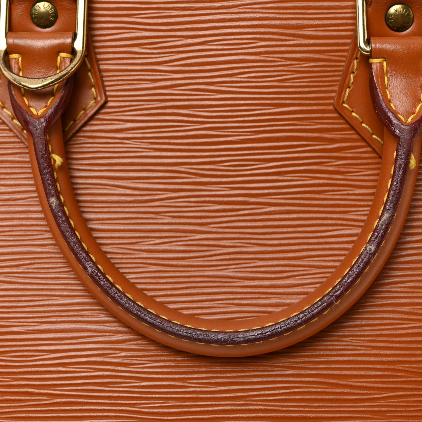 LOUIS VUITTON Epi Alma PM Cipango