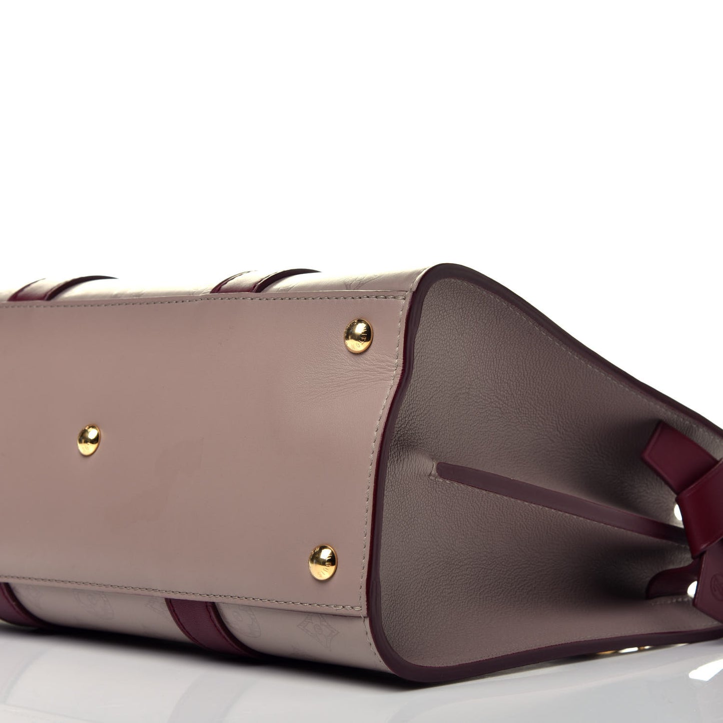 Monogram Cuir Plume Very Tote MM Mastic Raisin
