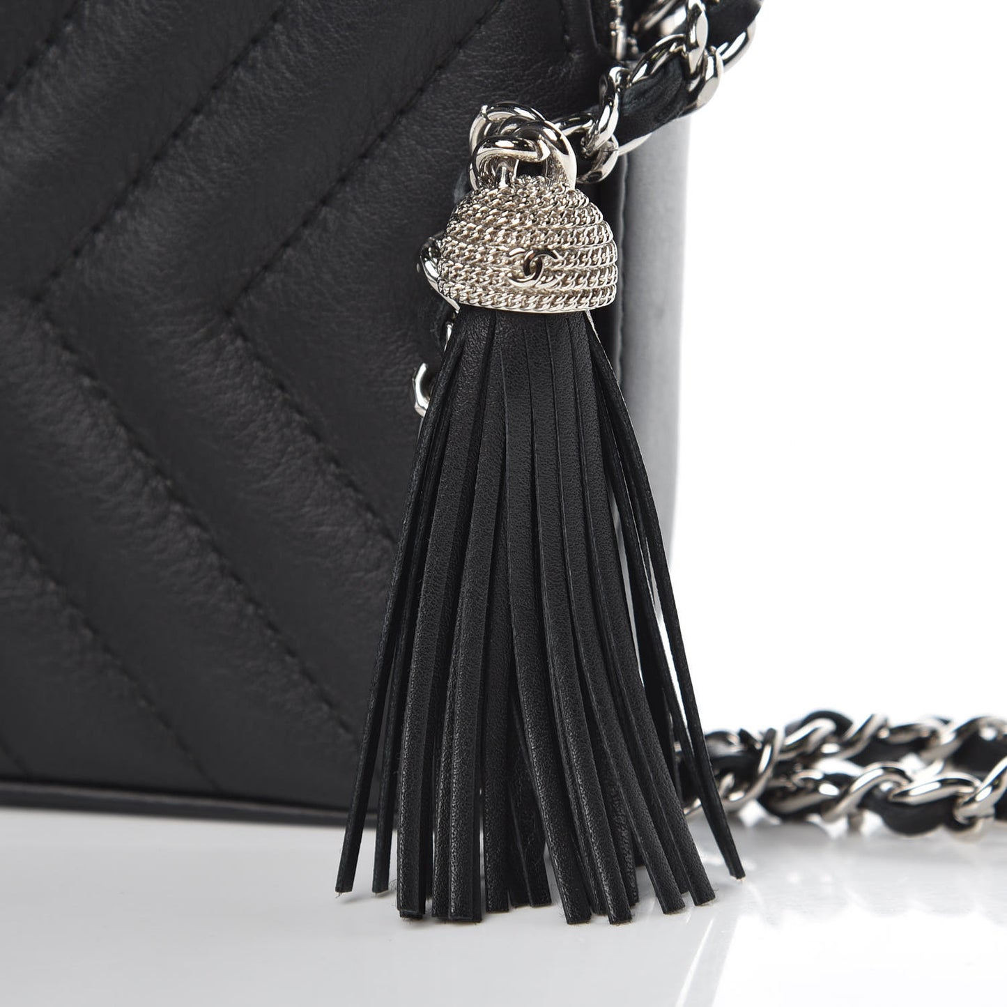 Calfskin Chevron Quilted Tassel Clutch With Chain Black