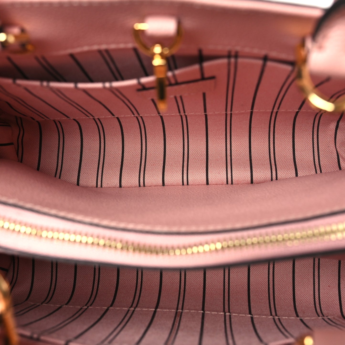Empreinte Montaigne BB Rose Poudre