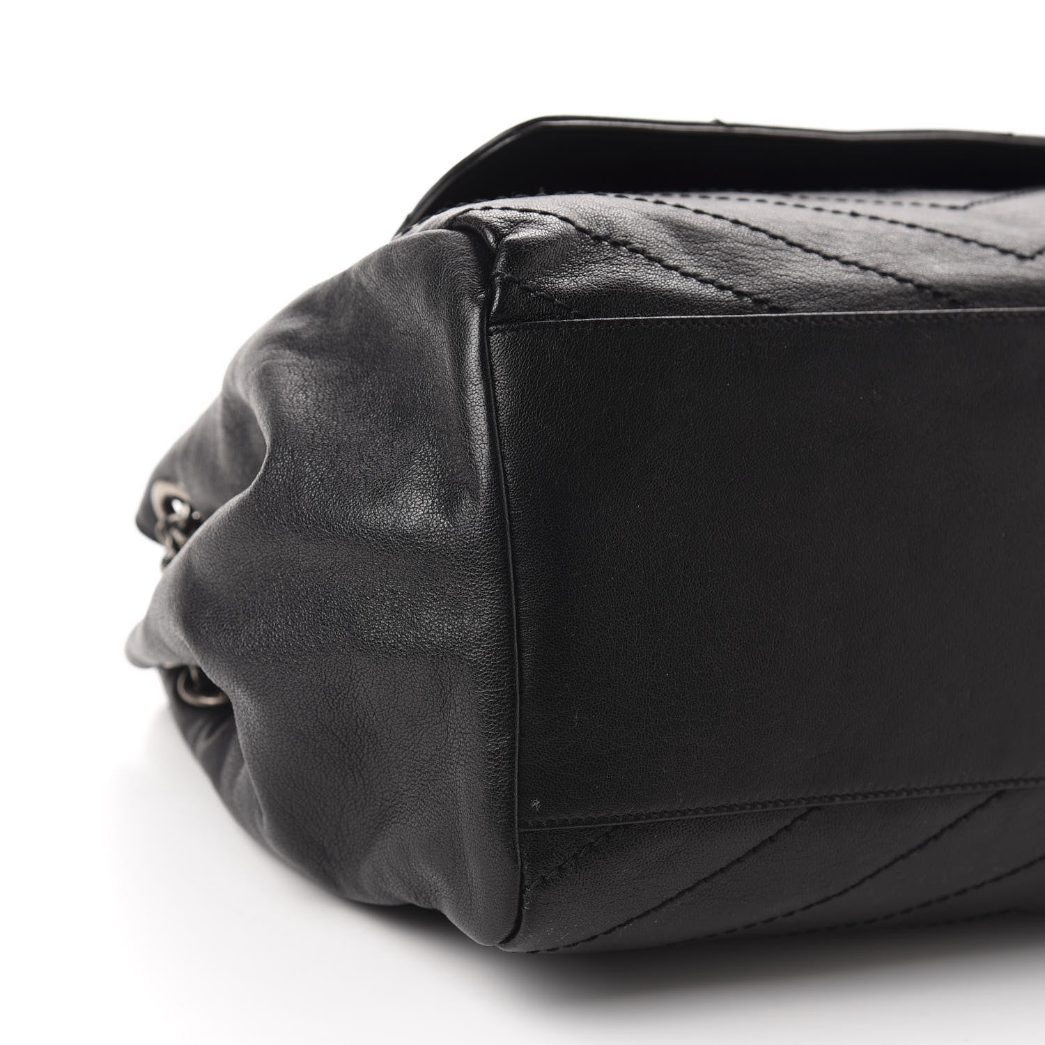 Saint Laurent Pebbled Lambskin Chevron Monogram Large Nolita Black 6 of 10