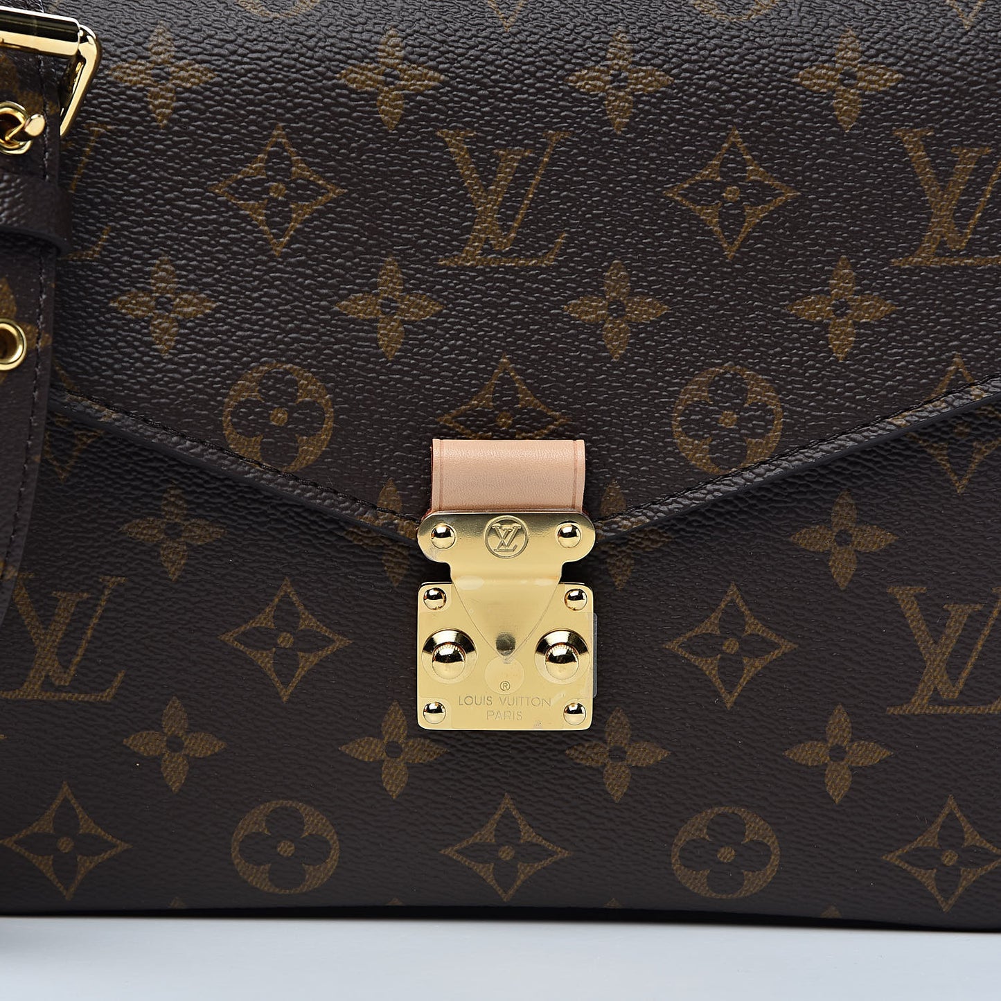 Monogram Pochette Metis