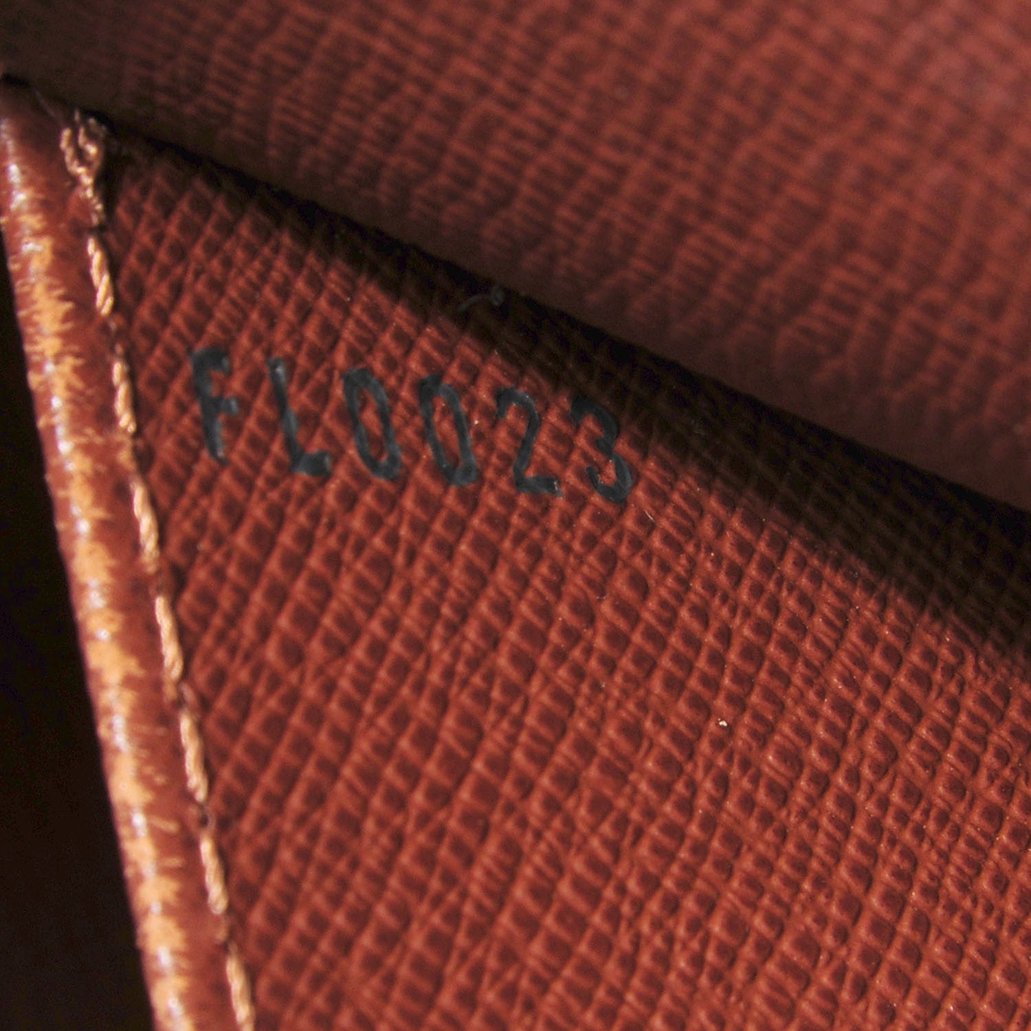 Louis Vuitton Monogram Cite MM 14 of 25