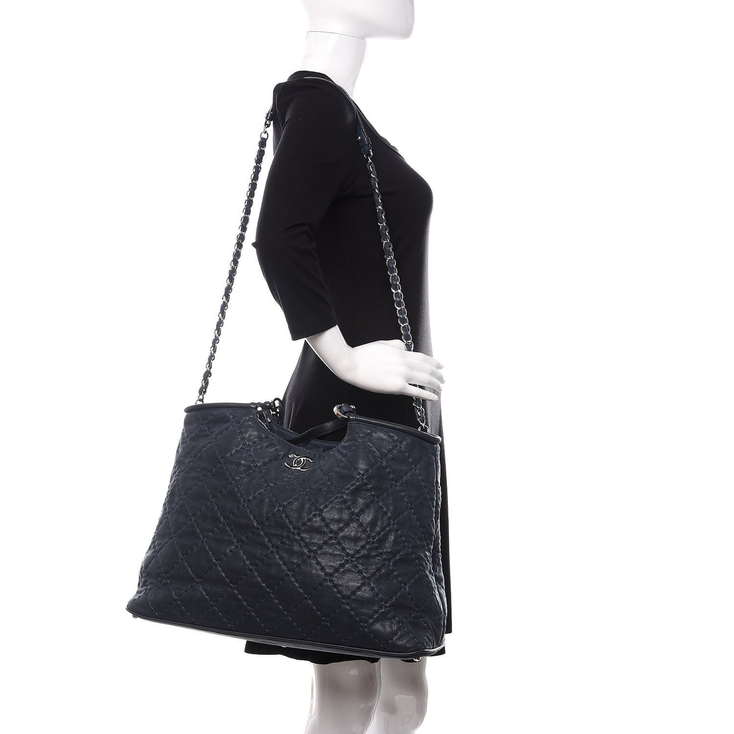 Iridescent Calfskin Quilted Large Sea Hit Tote Navy
