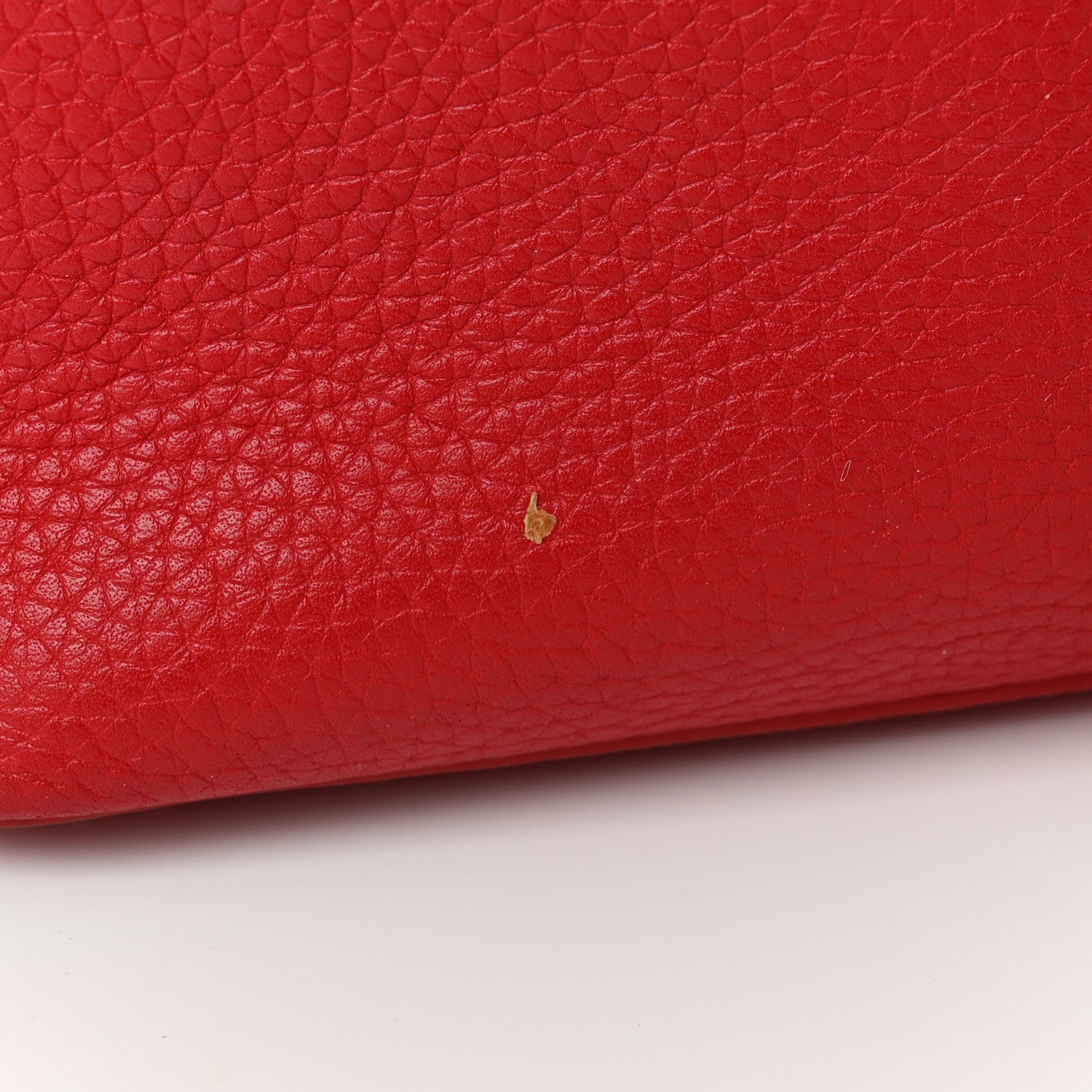 Louis Vuitton Taurillon Capucines PM Rubis 12 of 15