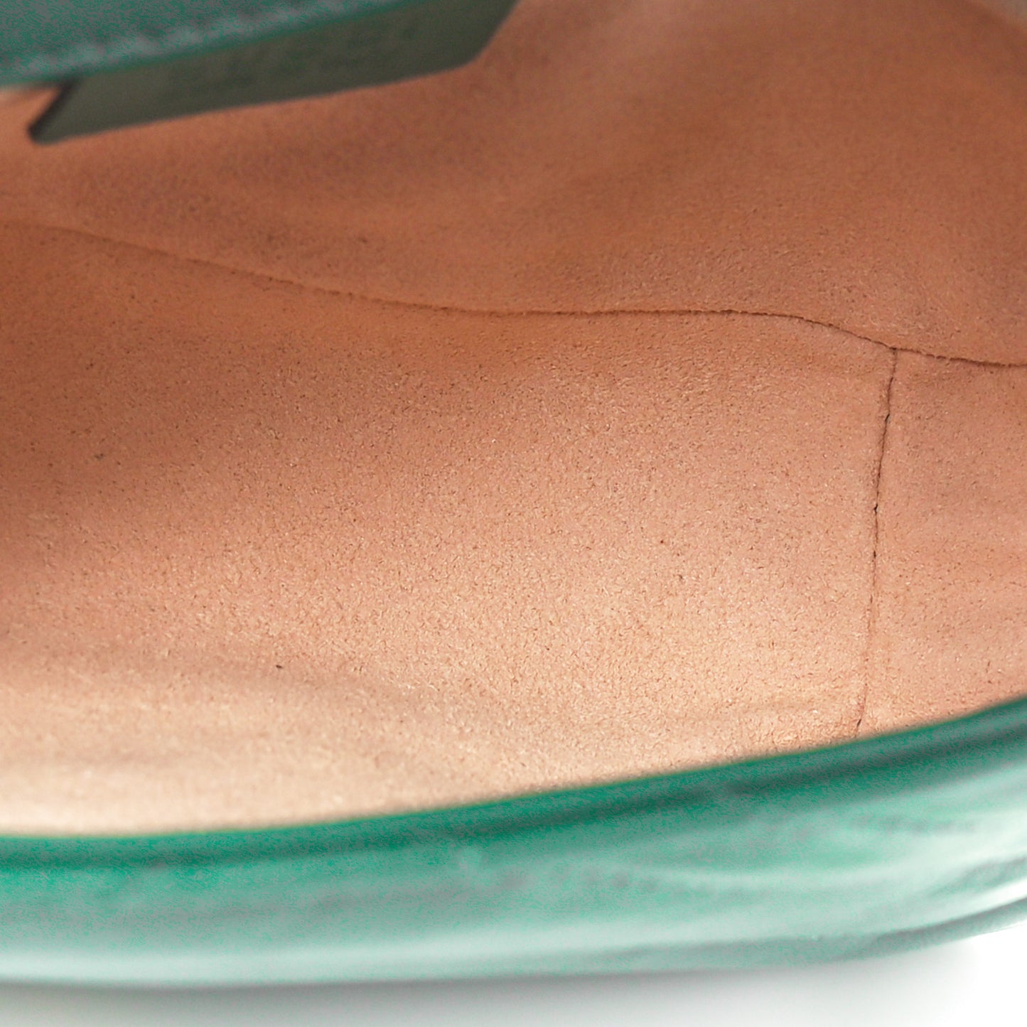 Calfskin Matelasse Super Mini GG Marmont Shoulder Bag Emerald Green