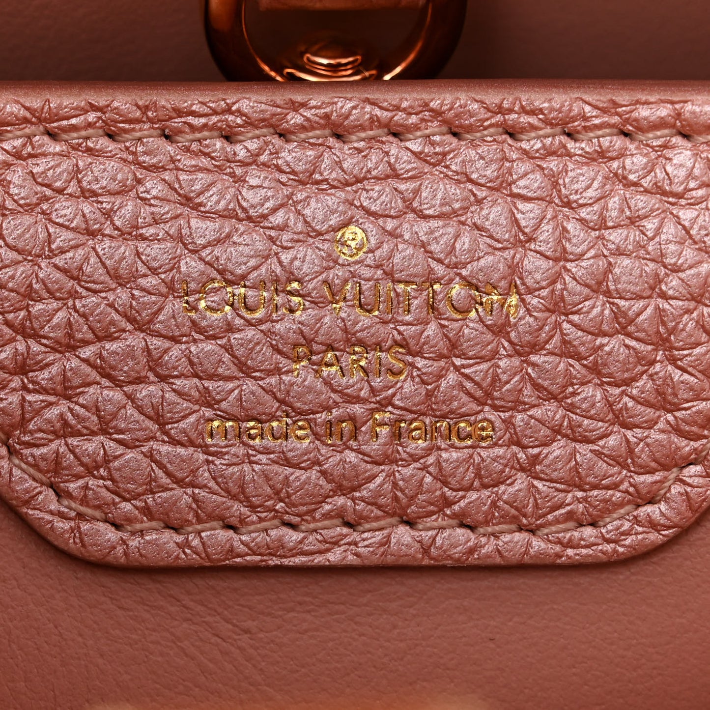 Metallic Taurillon Capucines BB Pearly Pink