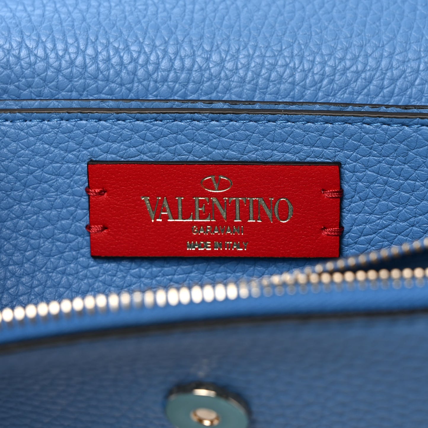 Pebbled Calfskin Rockstud Flap Wallet On Chain Denim