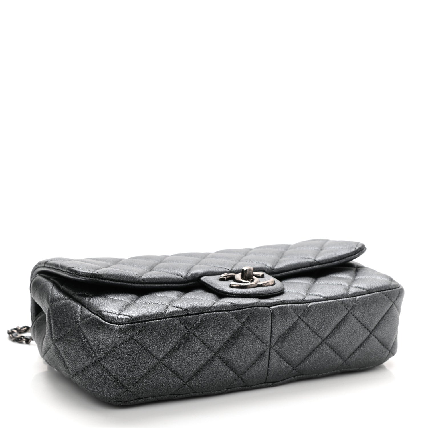 Chanel Metallic Calfskin Quilted Medium CC Eyelet Flap Dark Silver 4 of 11