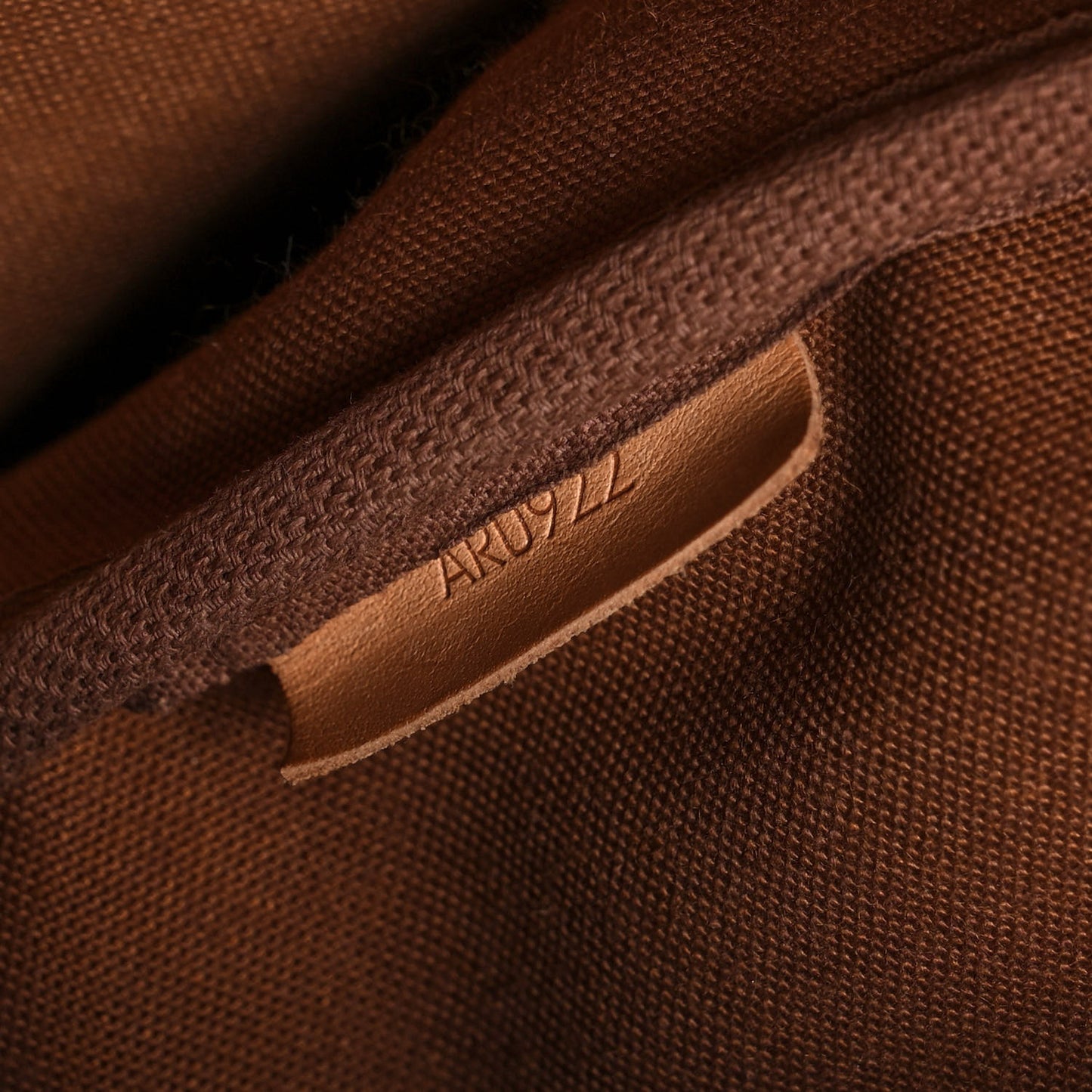 Monogram Saumur 35