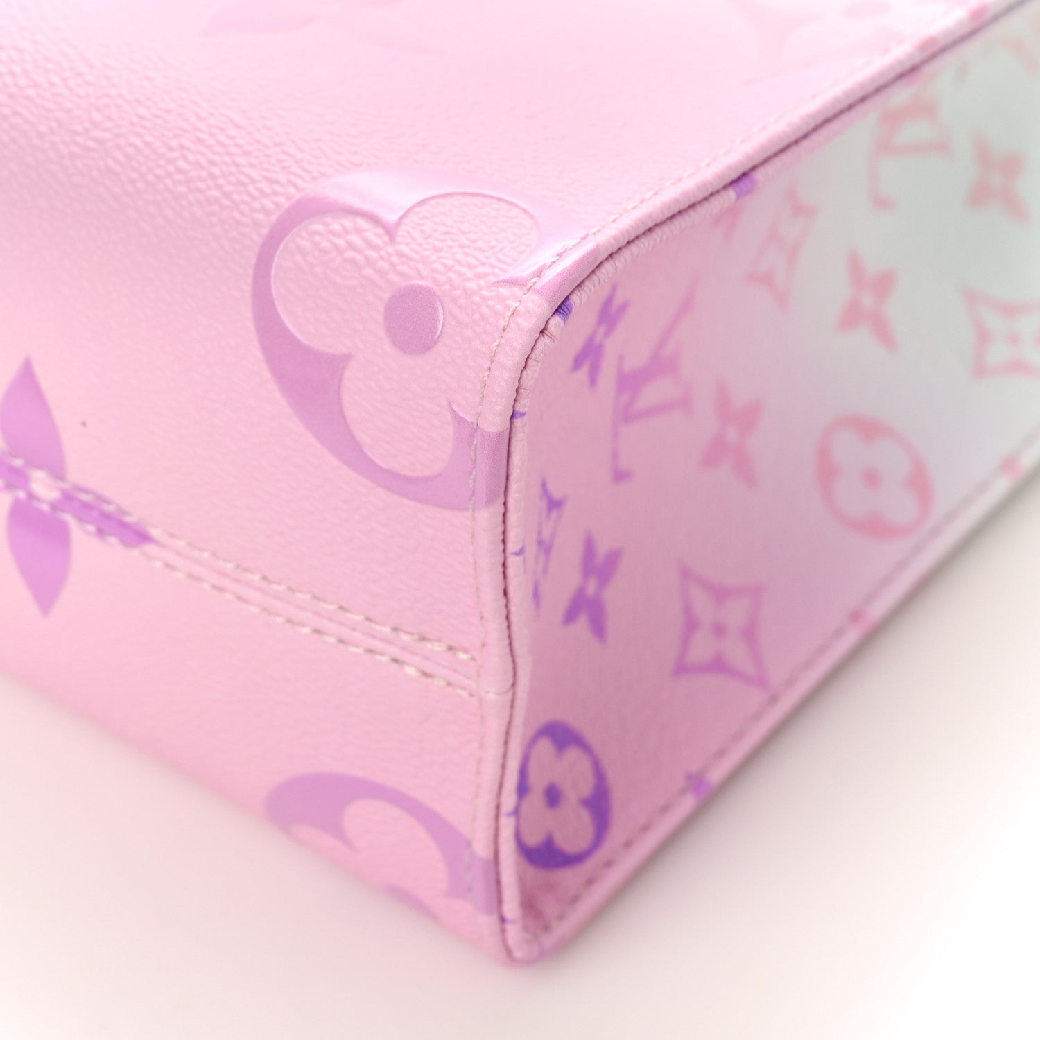 Louis Vuitton Monogram Giant Spring In The City Onthego PM Sunrise Pastel 8 of 9