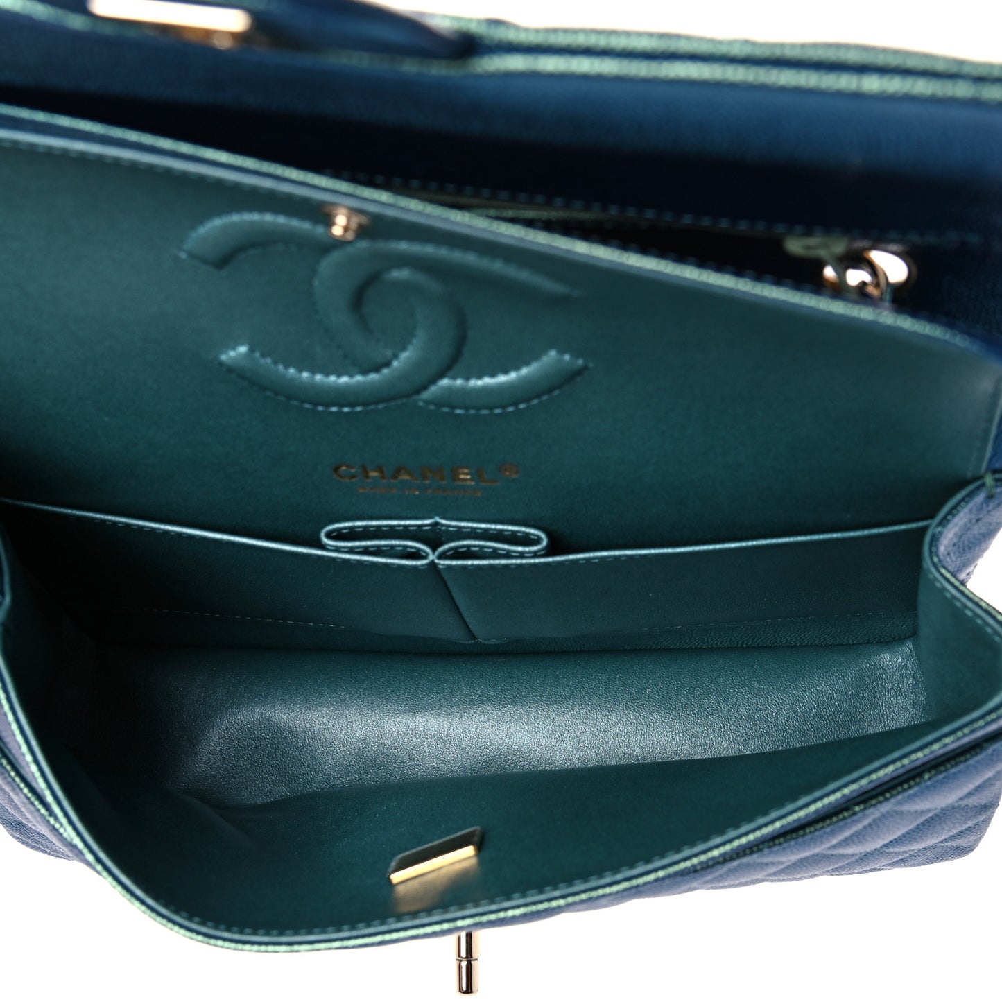 Iridescent Caviar Quilted Medium Double Flap Green