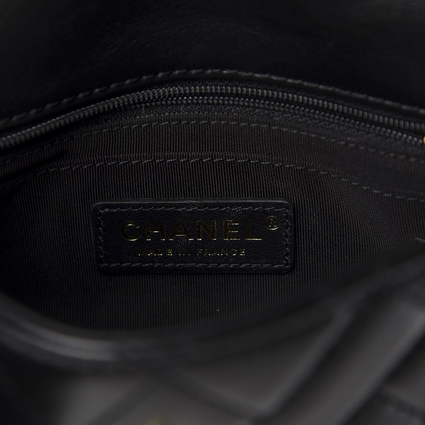 Shiny Lambskin Quilted Small Montcoco Flap Black