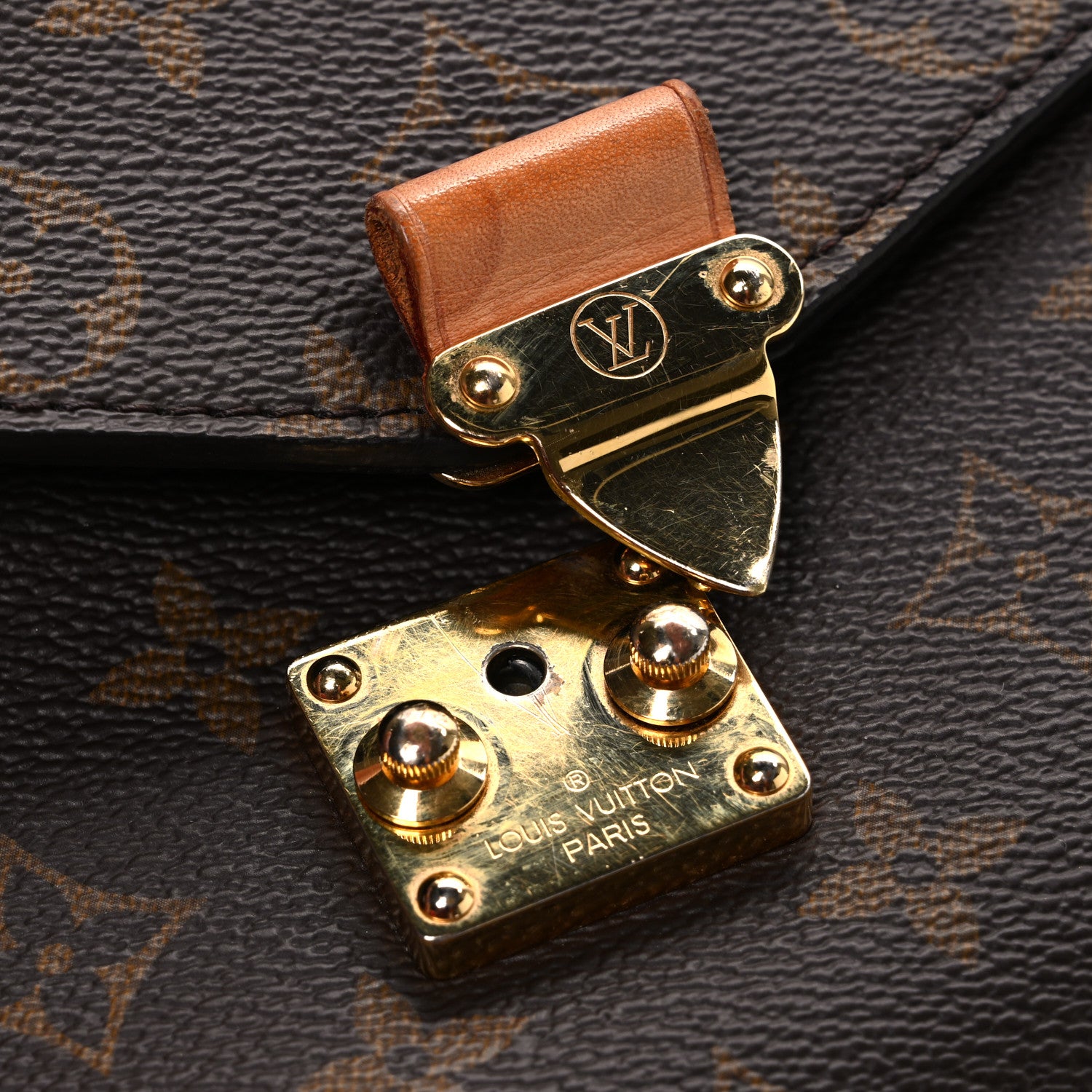 Louis Vuitton Monogram Pochette Metis 12 of 12