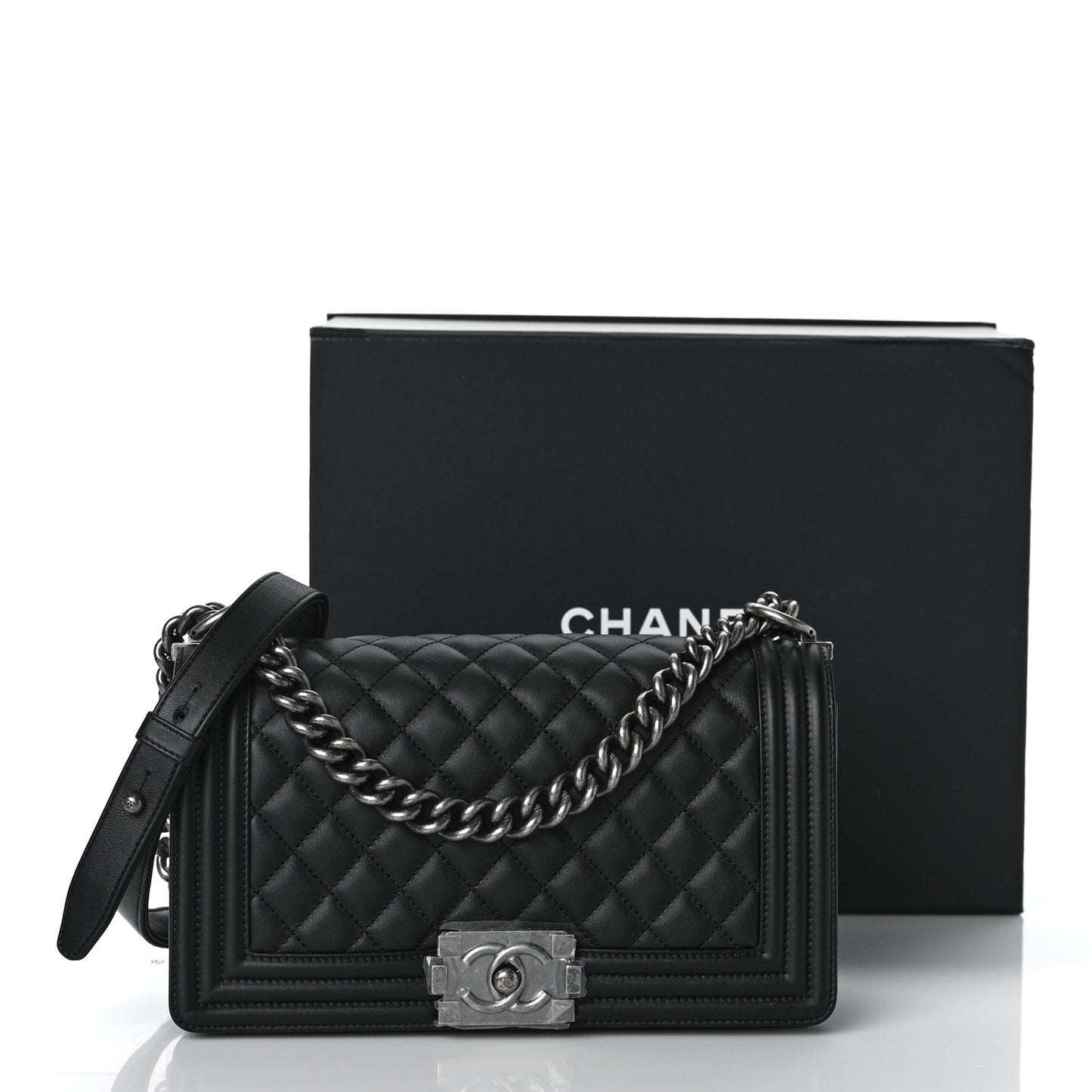 Calfskin Quilted Medium Boy Flap Black