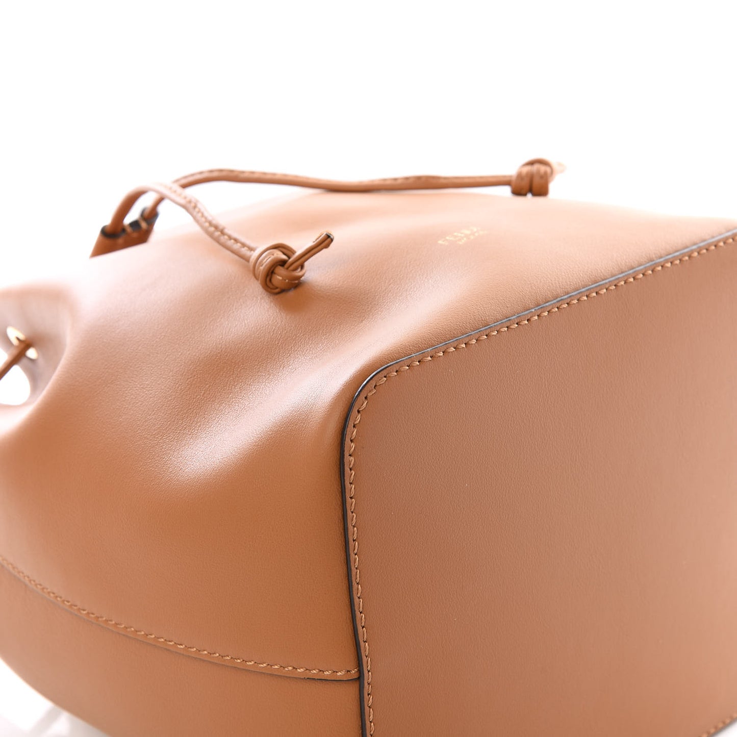 Vitello Grace Matte F is Fendi Grande Mon Tresor Bucket Bag Nocciola