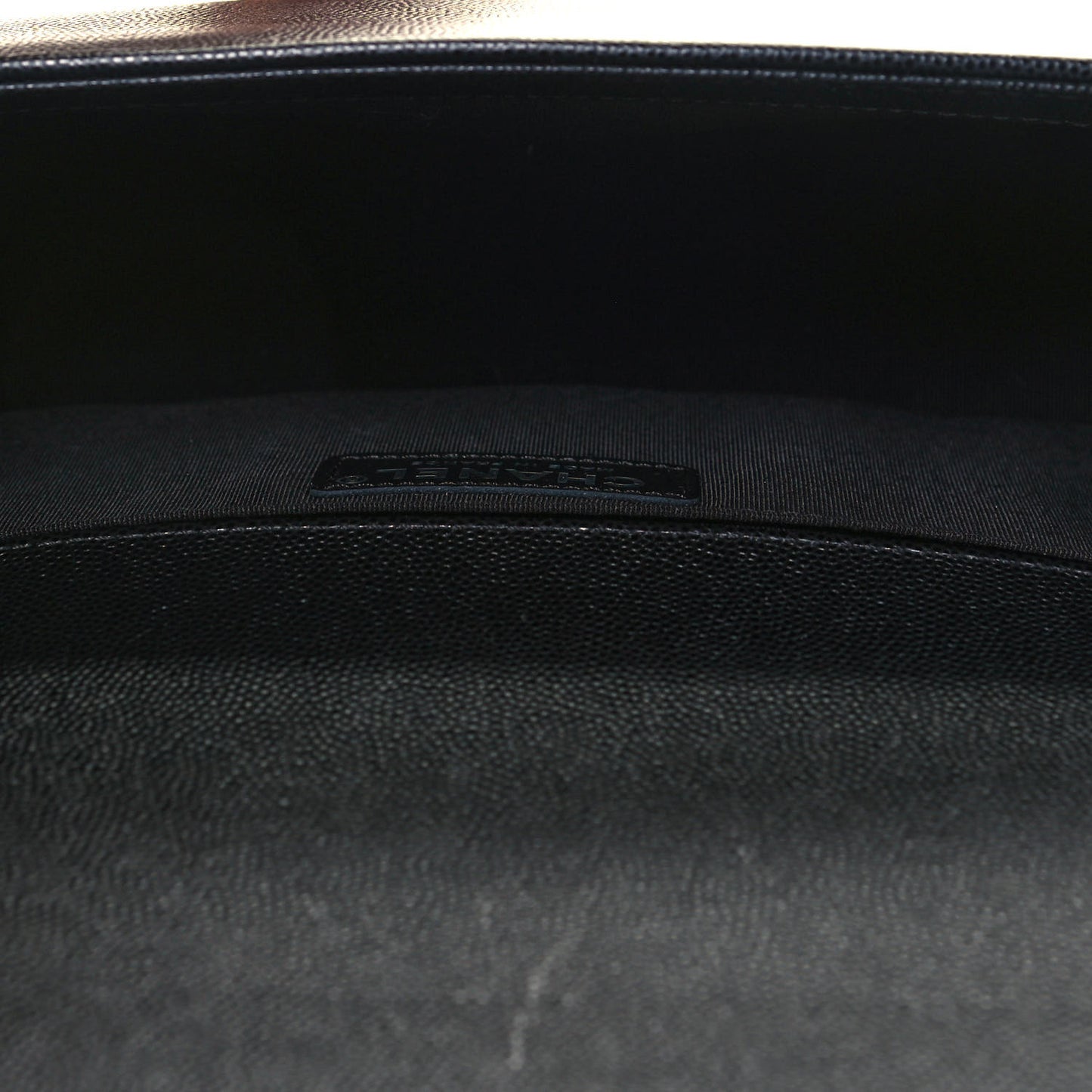 Caviar Quilted Medium Boy Flap Black