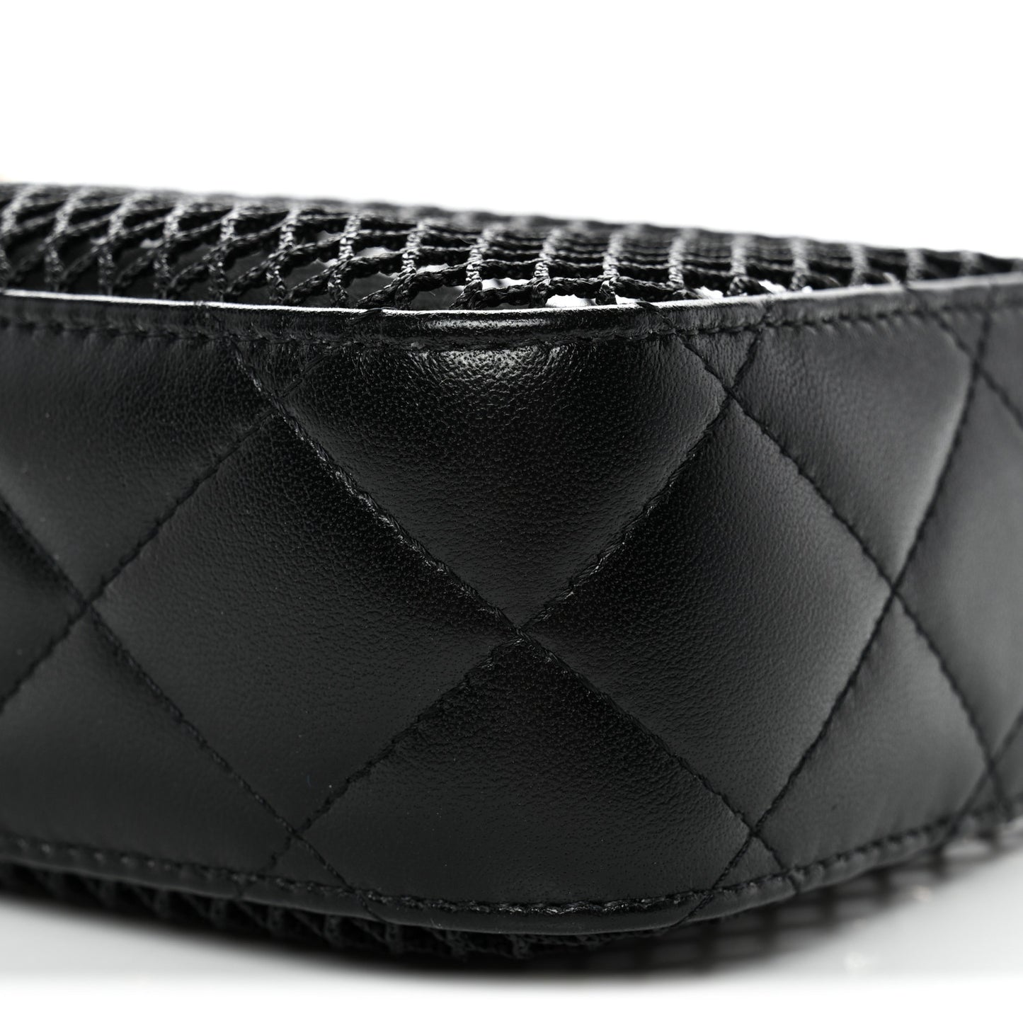 Mesh Shiny Lambskin Clutch With Chain Black