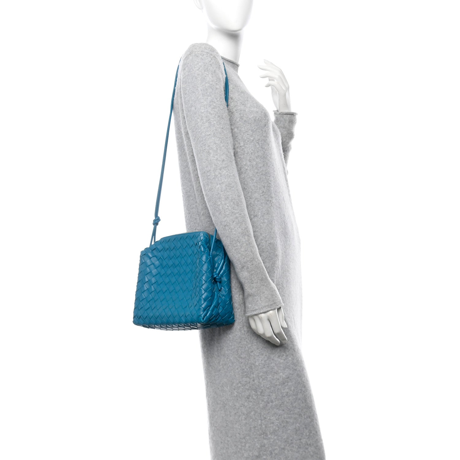 Bottega Veneta Nappa Intrecciato Medium Loop Camera Bag Pool 2 of 11