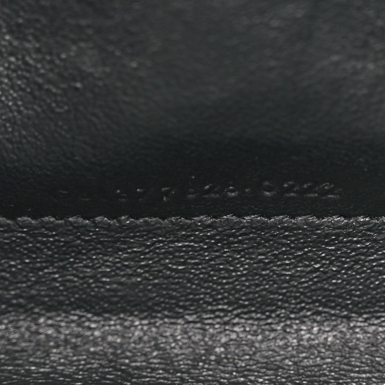 Saint Laurent Grain De Poudre Matelasse Chevron Monogram Chain Wallet Vert Fonce 7 of 12