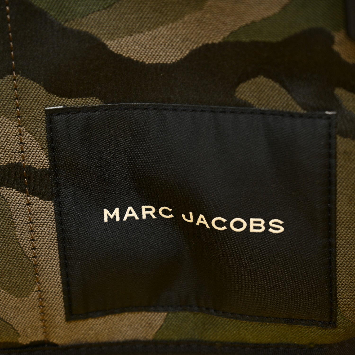 Marc Jacobs Canvas Camouflage Large The Tote Bag Khaki 6 of 15