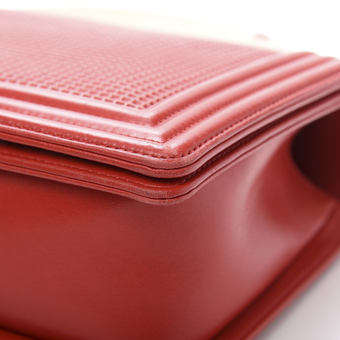 Lambskin Embossed New Medium Boy Cube Flap Red