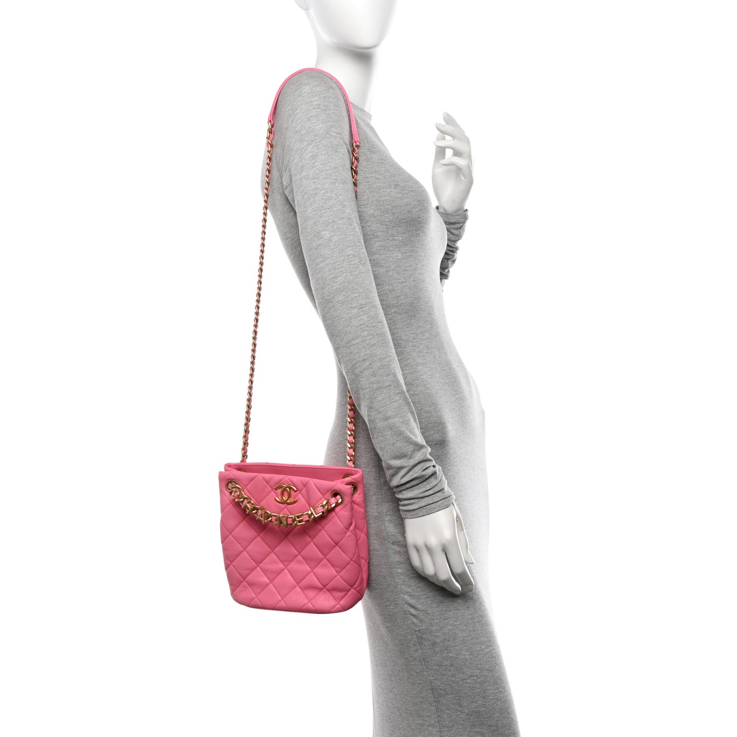 Lambskin Quilted Chaine Lettre Small Bucket Bag Pink