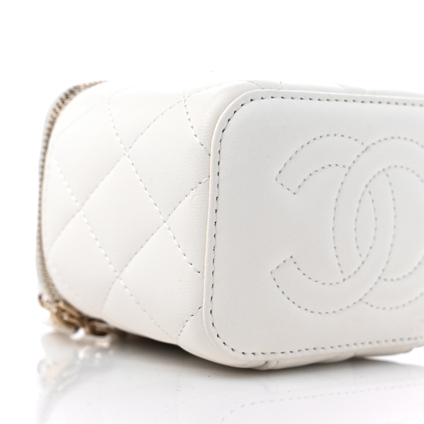 Lambskin Quilted Enamel Pearl Crush Mini Vanity Case With Chain White