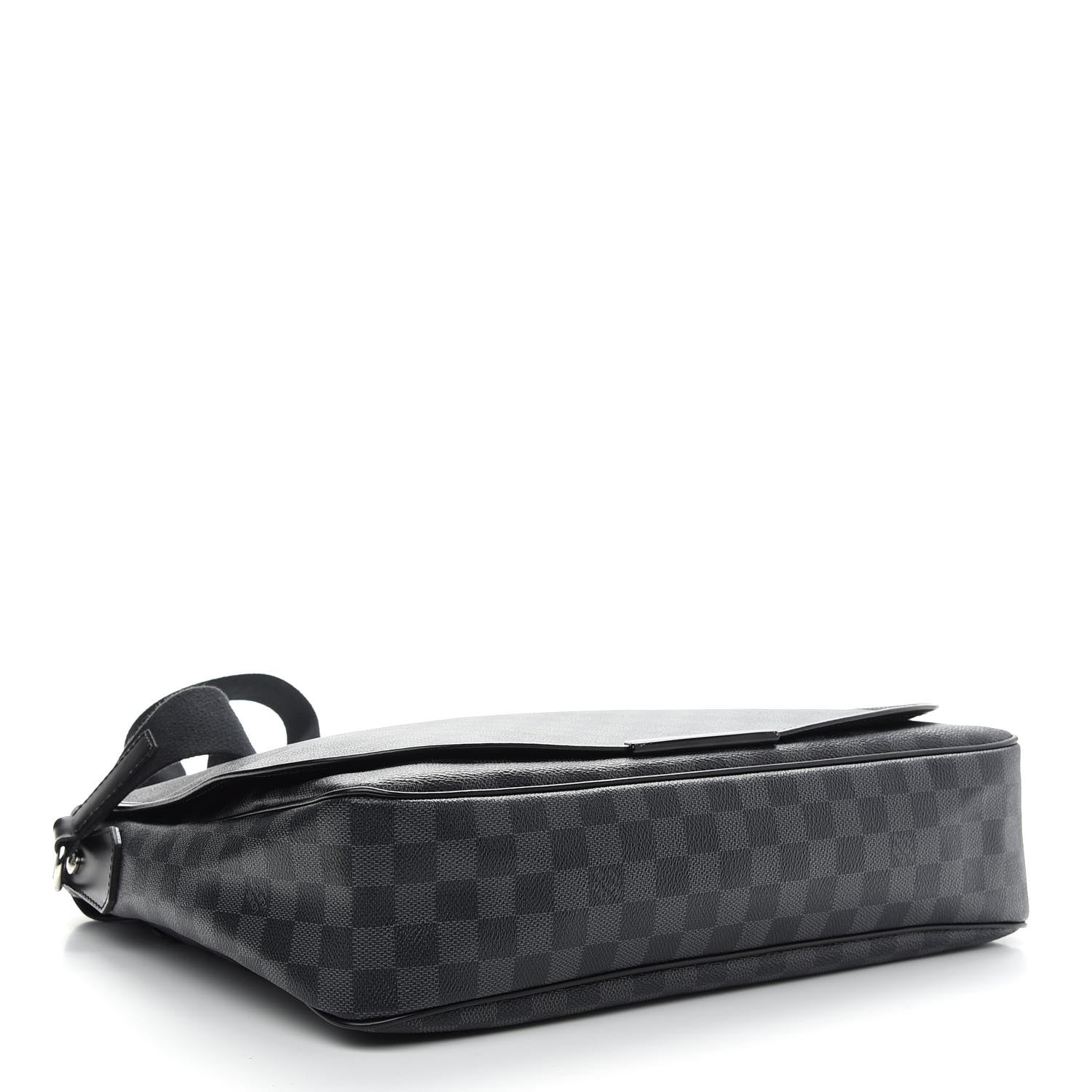 Louis Vuitton Damier Graphite Daniel GM 4 of 9