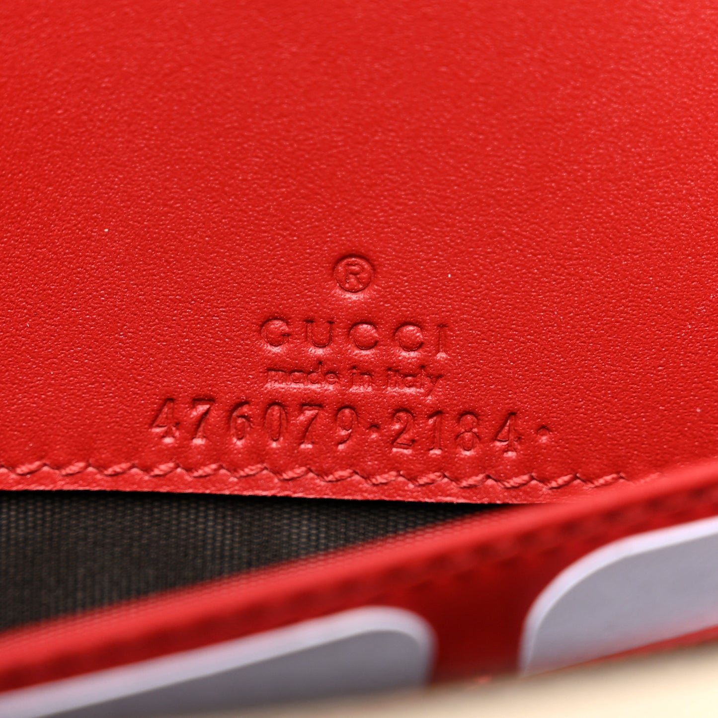 Calfskin Queen Margaret Chain Wallet Blue Agata Hibiscus Red Mystic White