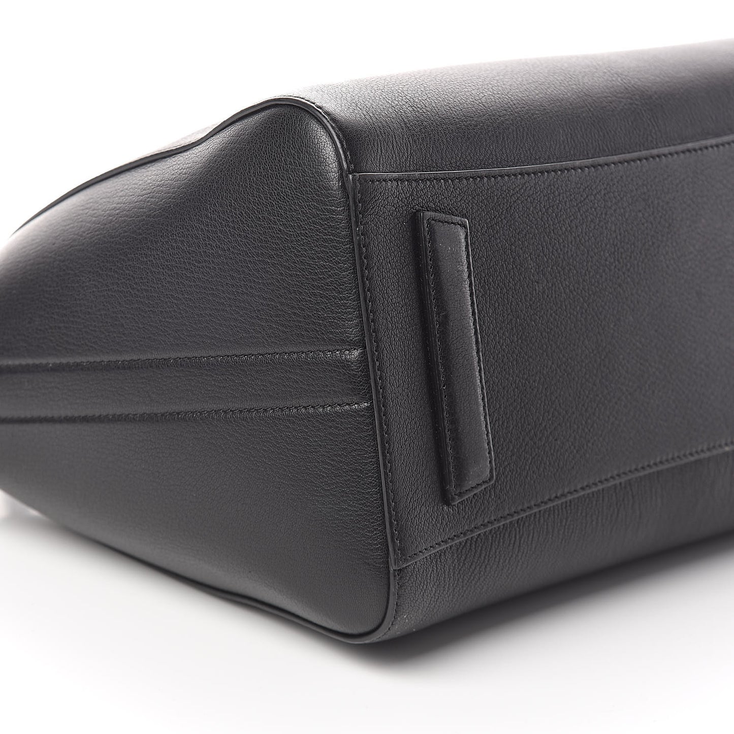 Sugar Goatskin Medium Antigona Black