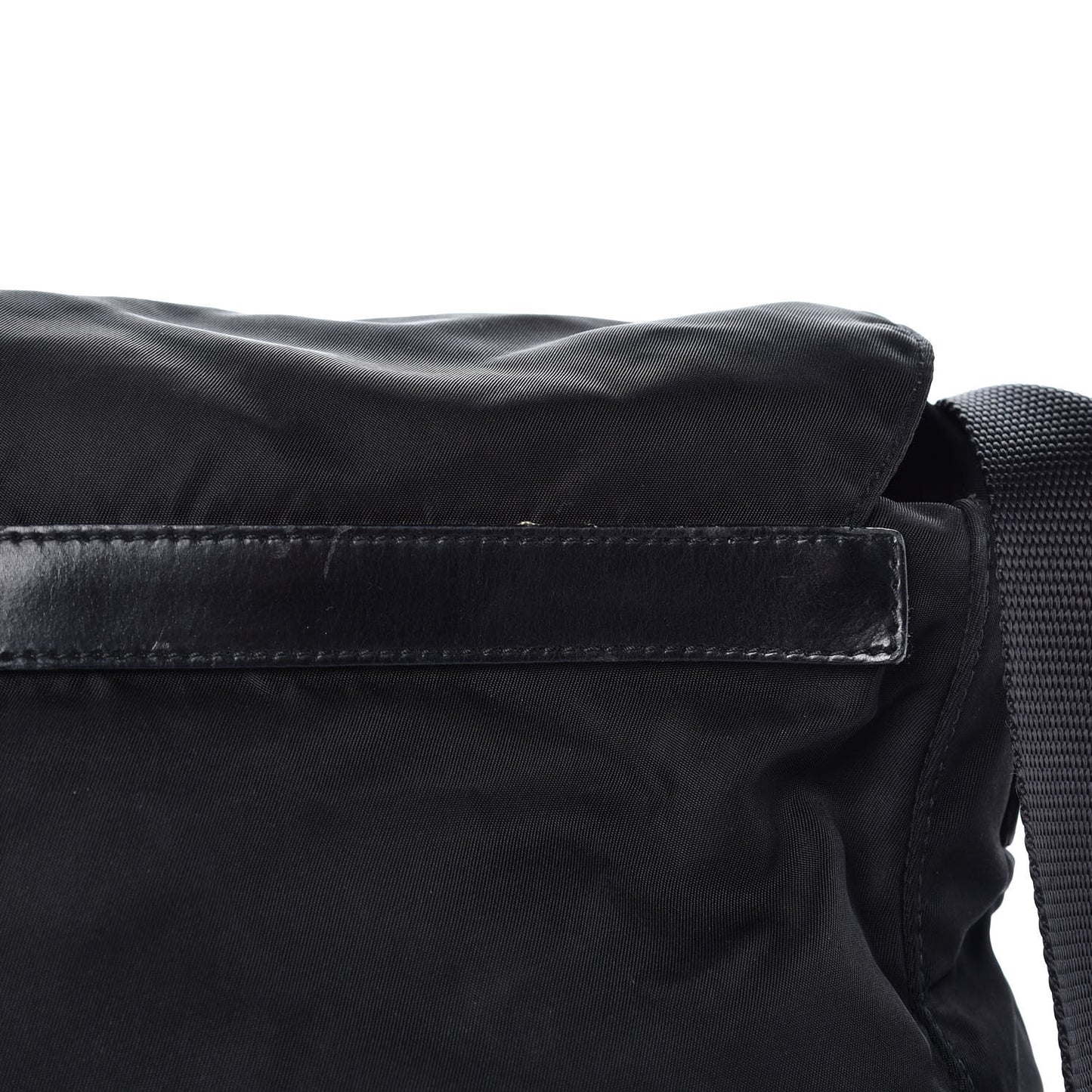 Nylon Vela Messenger Bag Black