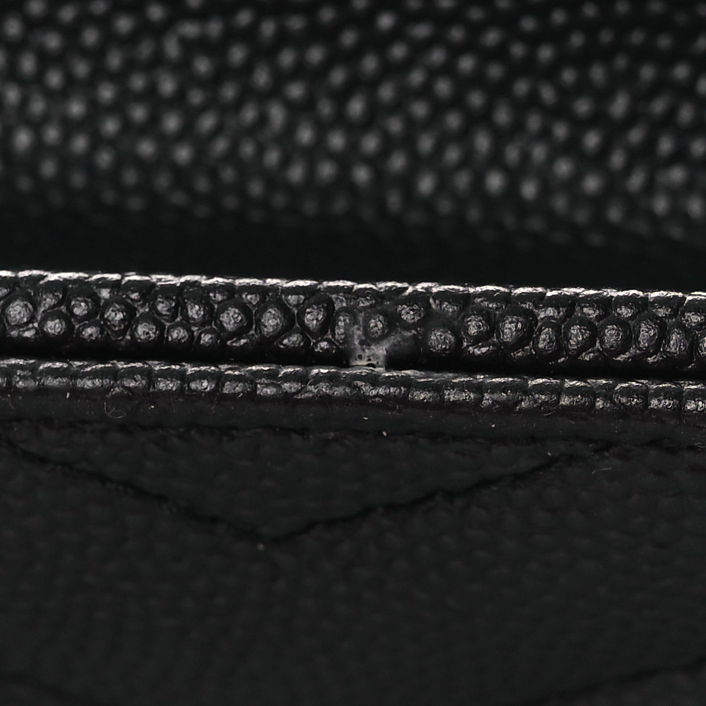 Grain De Poudre Matelasse Chevron Monogram Monochrome Envelope Chain Wallet Black