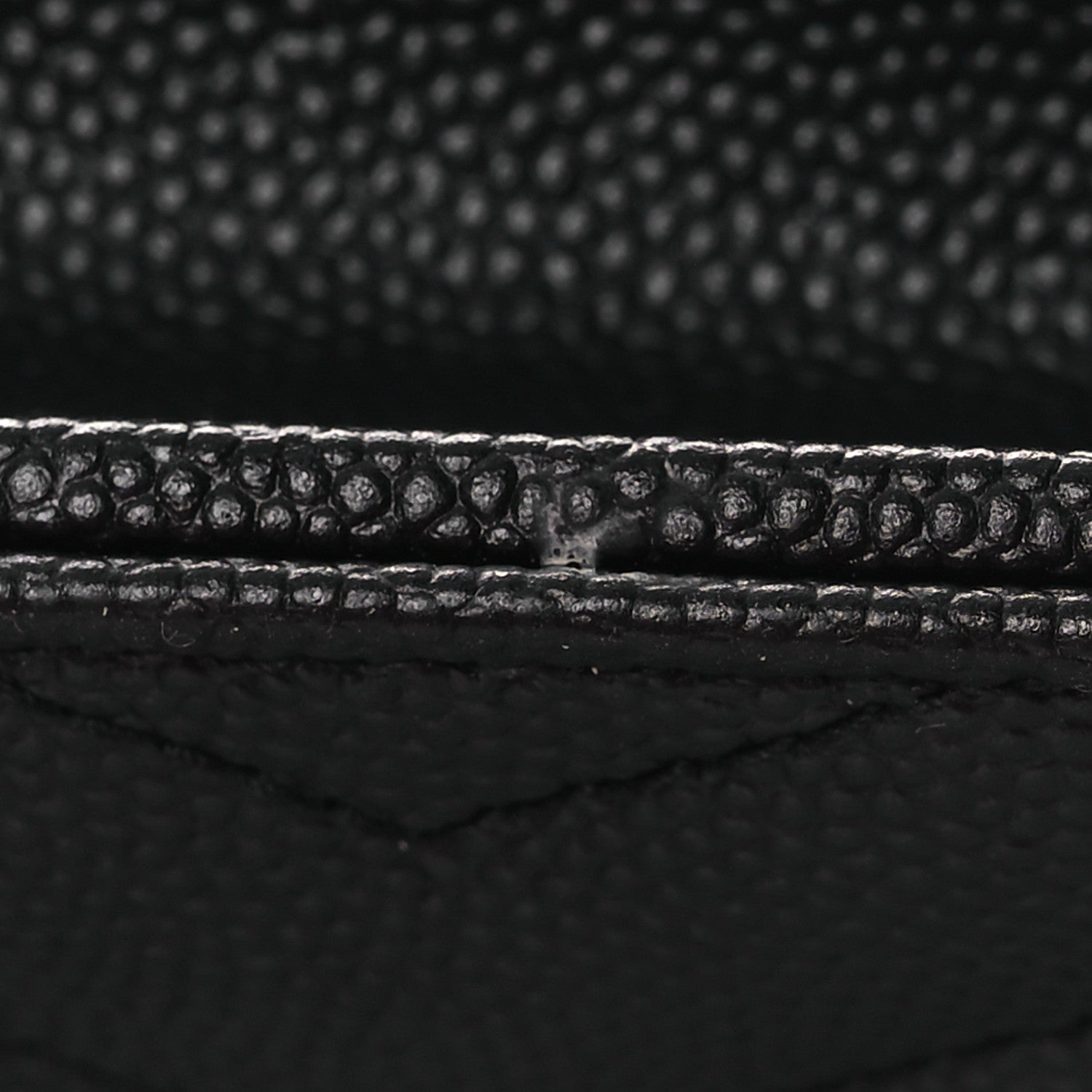 Saint Laurent Grain De Poudre Matelasse Chevron Monogram Monochrome Envelope Chain Wallet Black 12 of 13