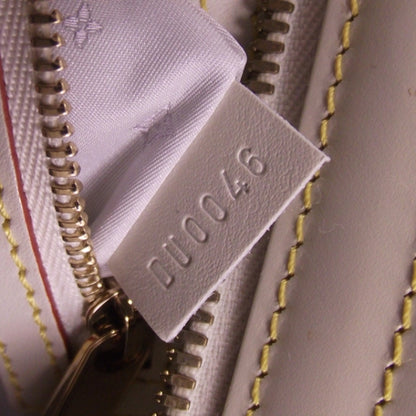 Louis Vuitton Suhali L Epanoui PM White 8 of 9